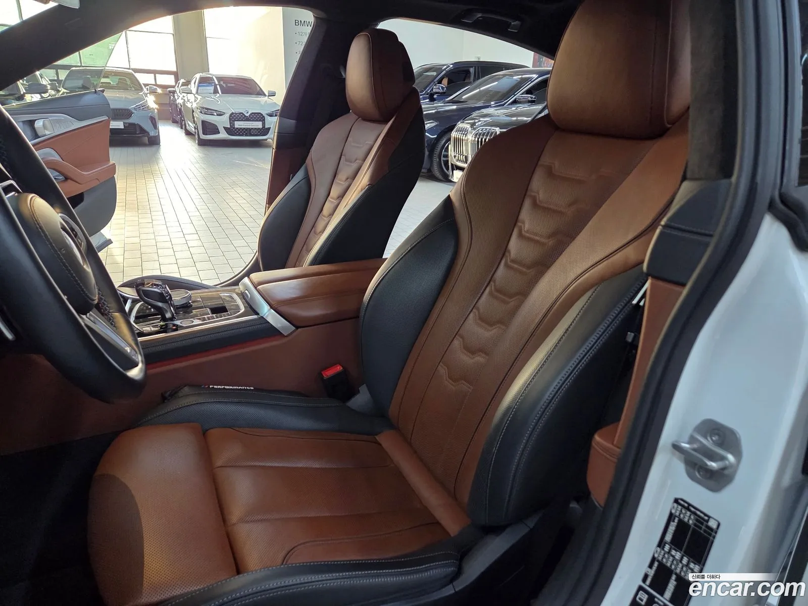 BMW 8 Series 2023 — 13