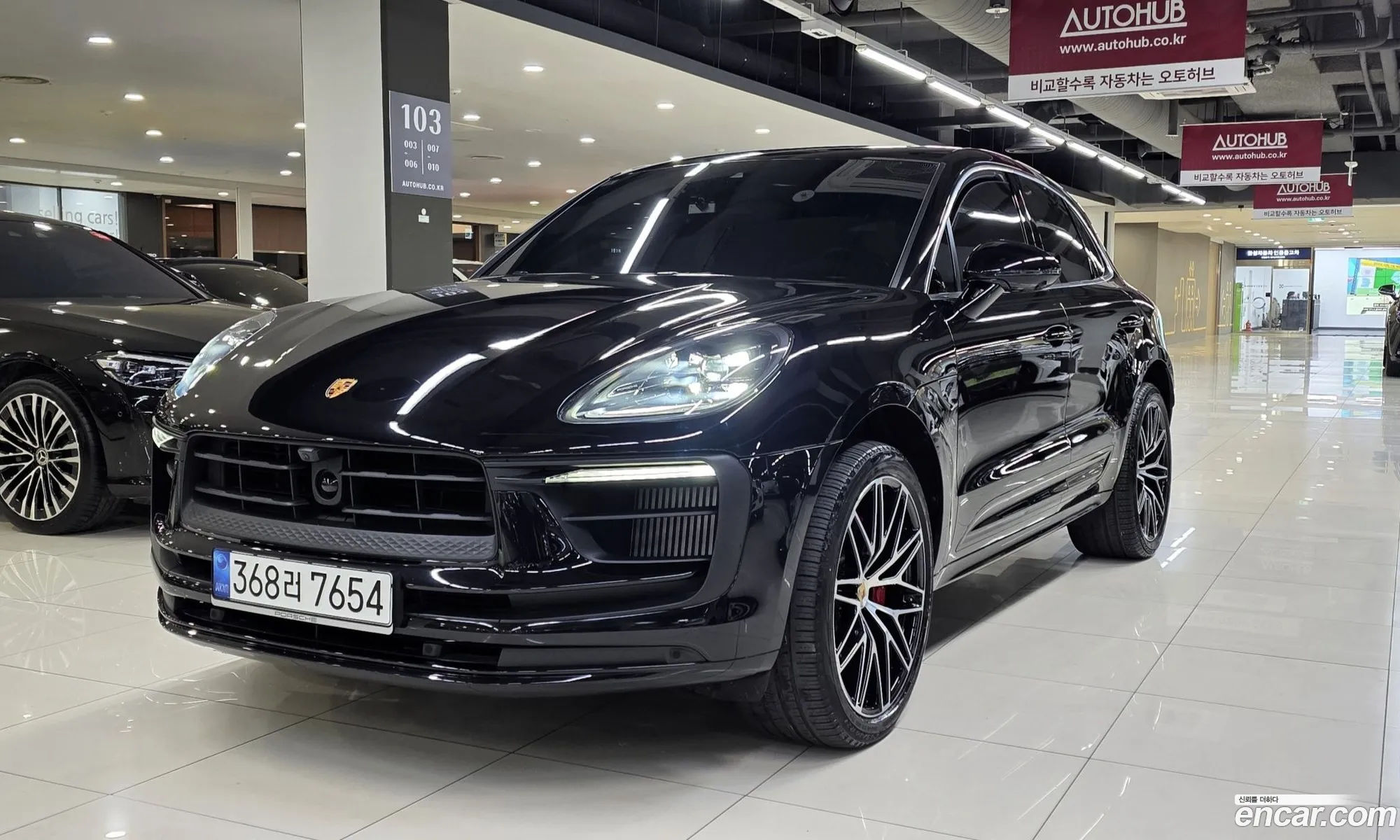 Porsche Macan 2022 — 2