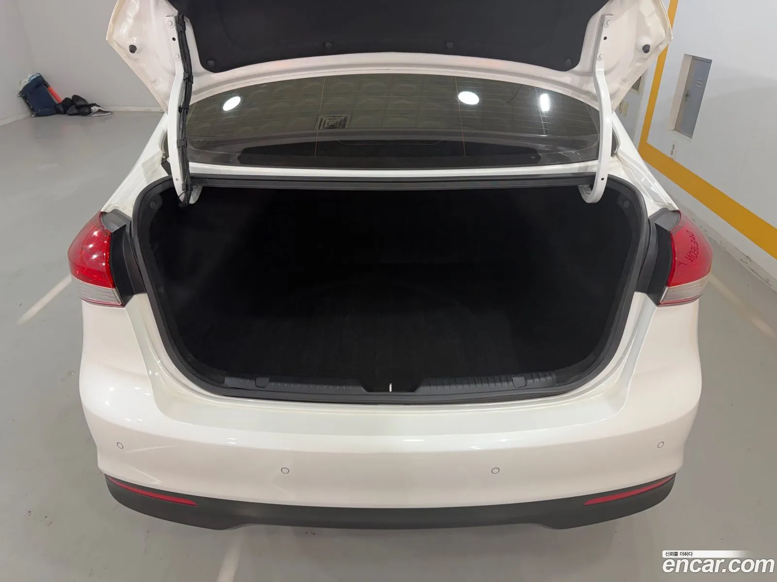 Kia K3 2017 — 2
