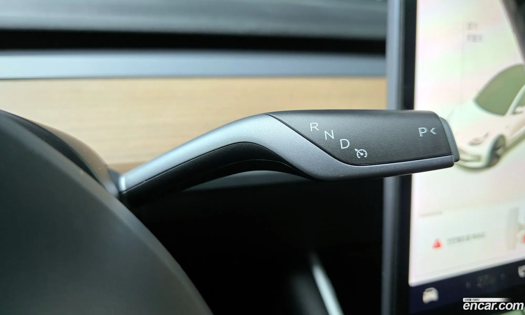 Tesla Model 3 2020 — 17