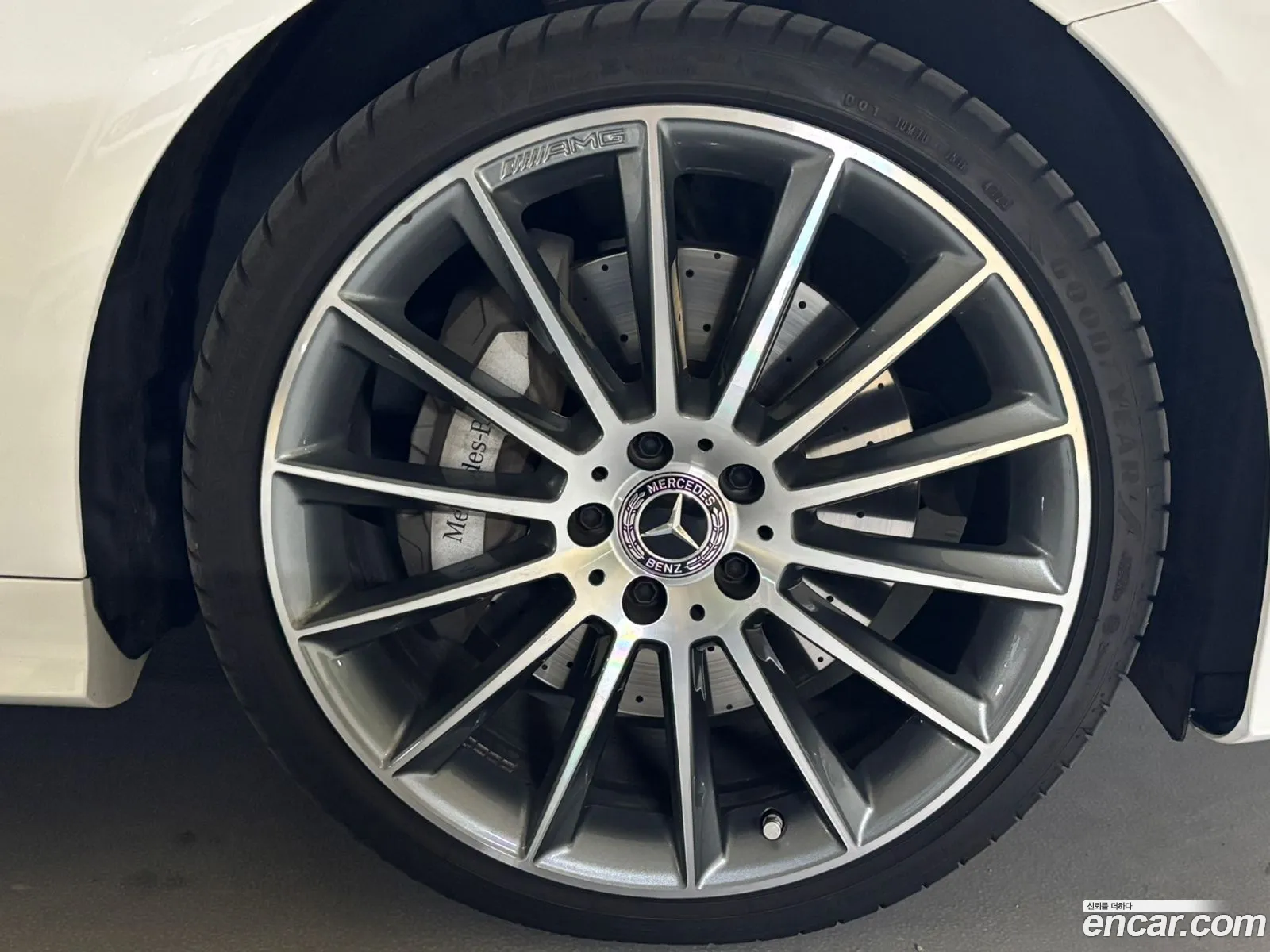 Mercedes-Benz E-Class W213 2022 — 10