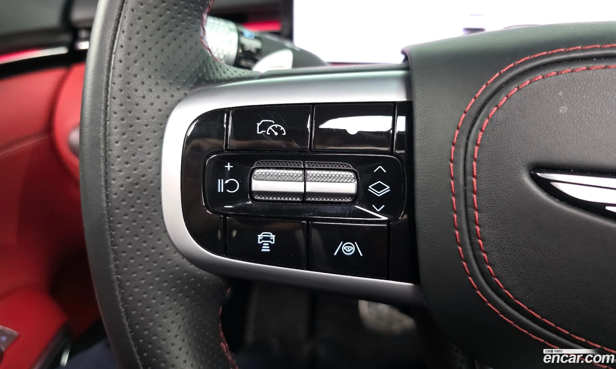 Genesis GV70 2024 — 16