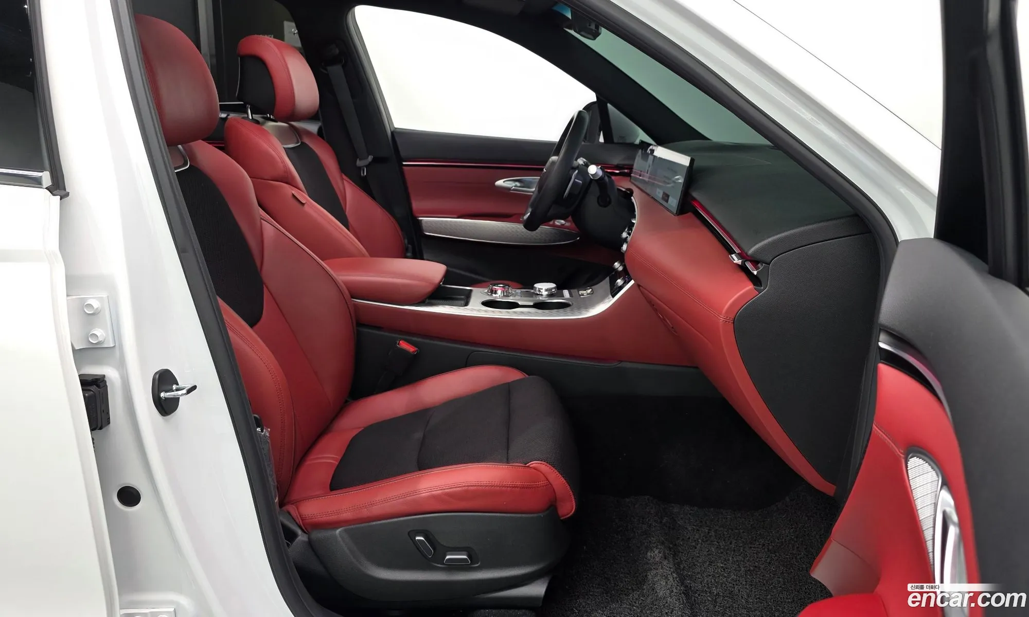 Genesis GV70 2024 — 17