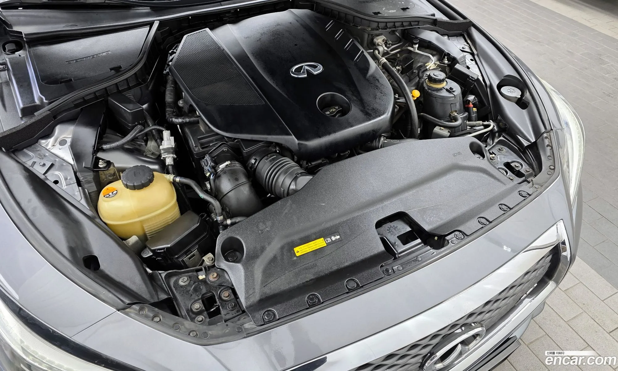 Infiniti Q50 2016 — 9