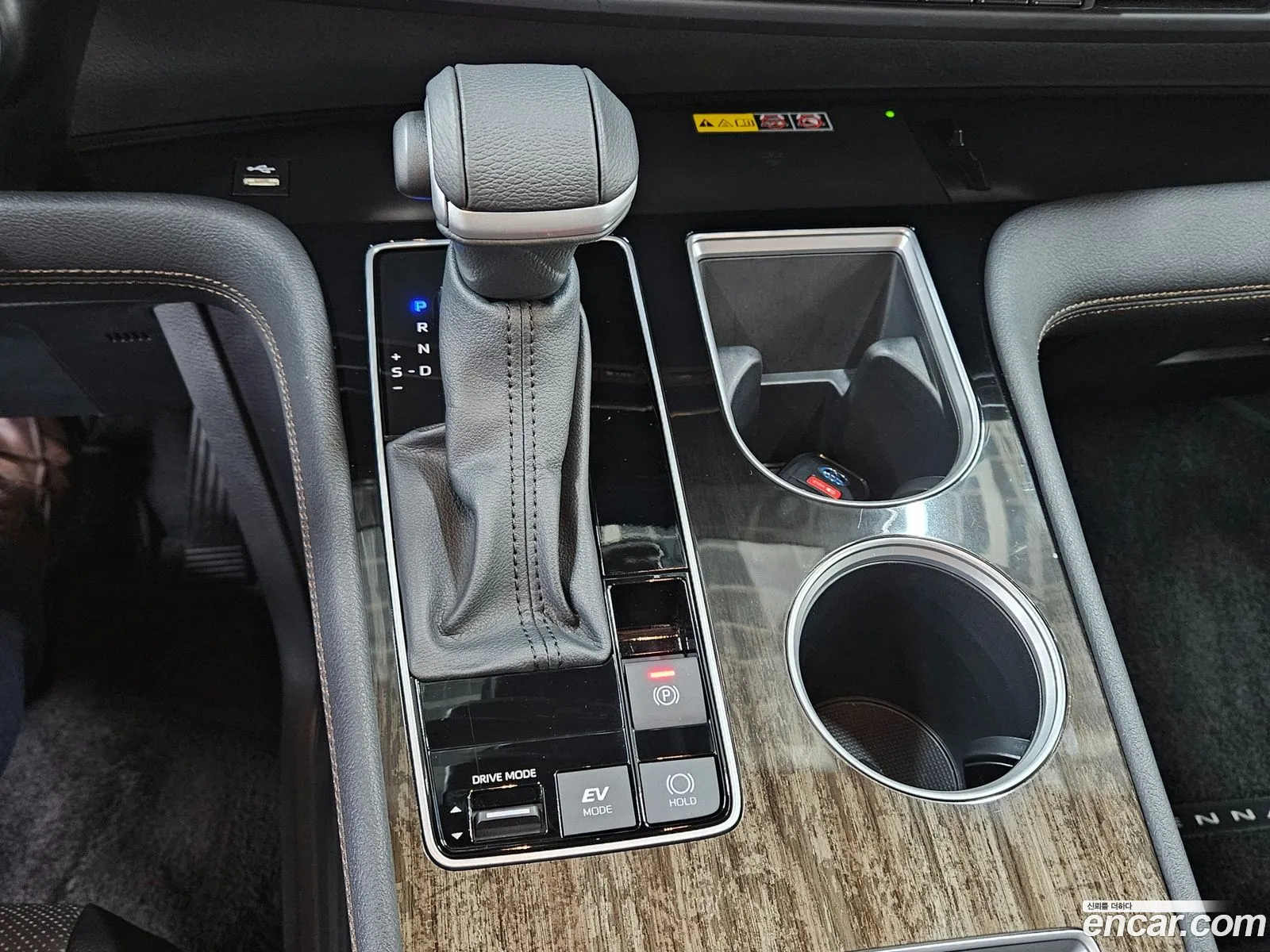 Toyota Sienna 2025 — 17