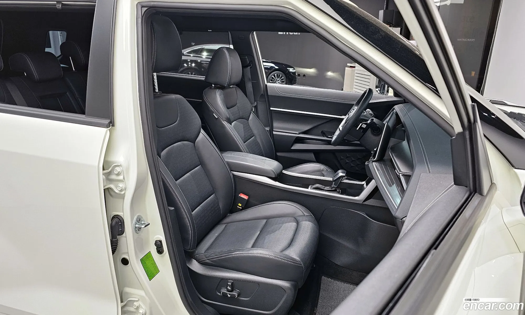 KG Mobility (SsangYong) Torres 2022 — 11