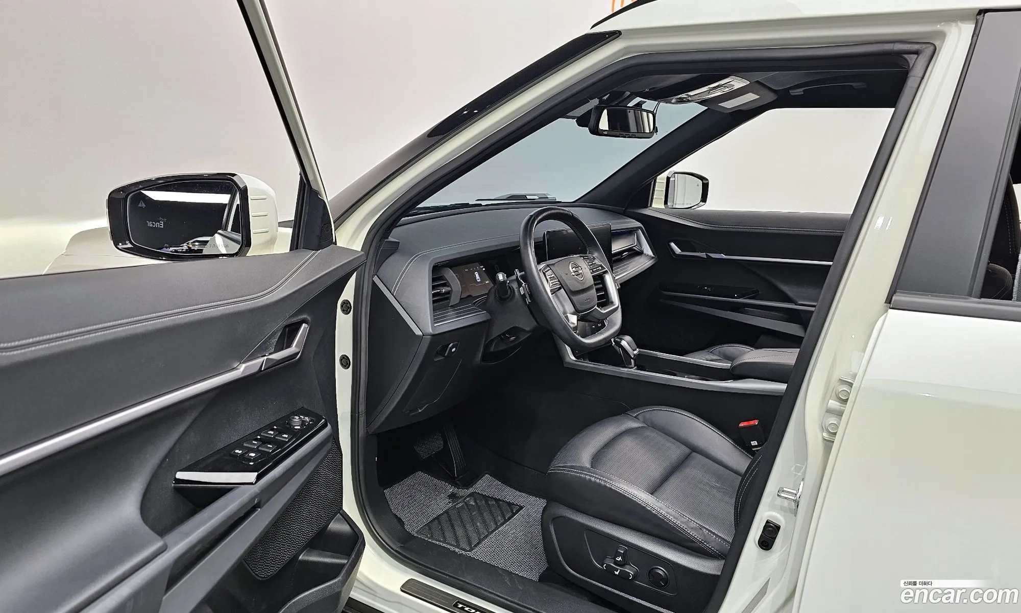 KG Mobility (SsangYong) Torres 2022 — 20