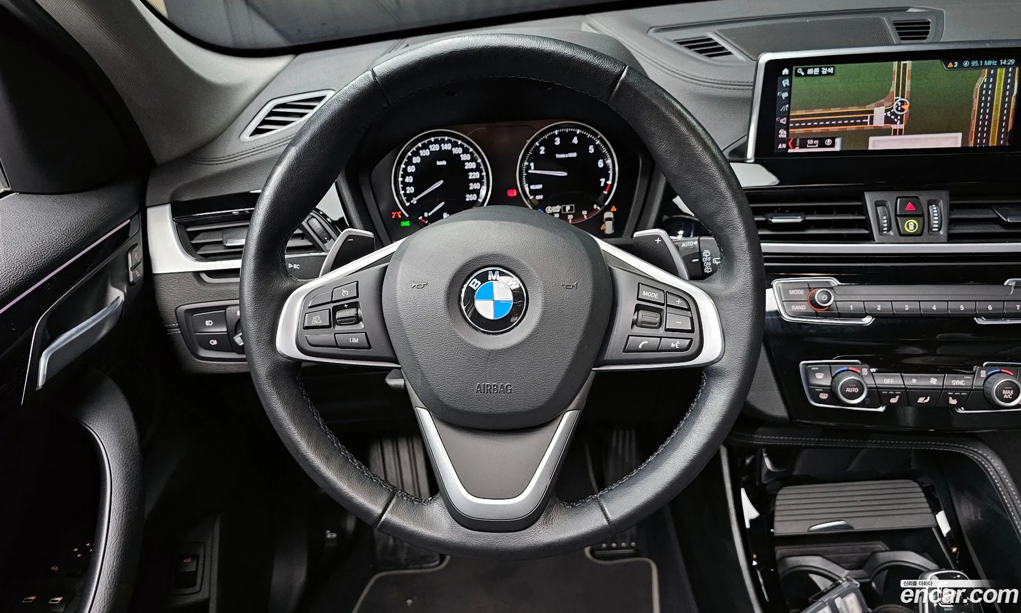 BMW X1 2022 WBA11DG08N5U72551 — 12