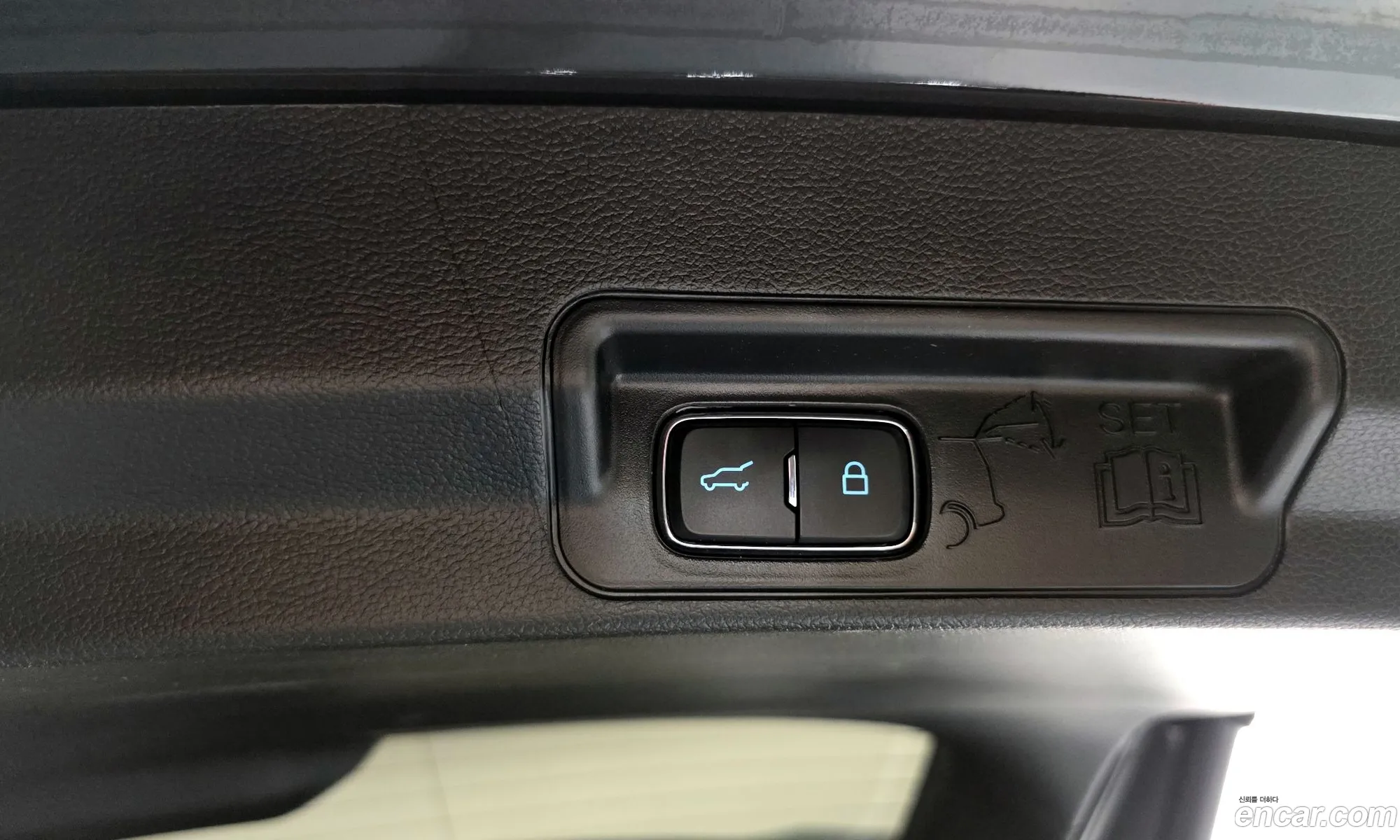 Ford Explorer 6th Gen 2021 1FMSK8FH7MGA09513 — 3