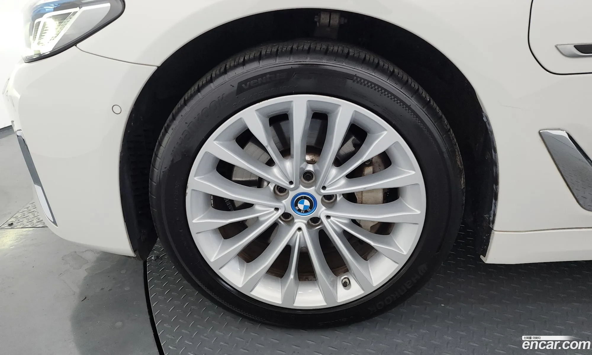 BMW 5 Series 2022 WBA51AG0XNCK09263 — 17