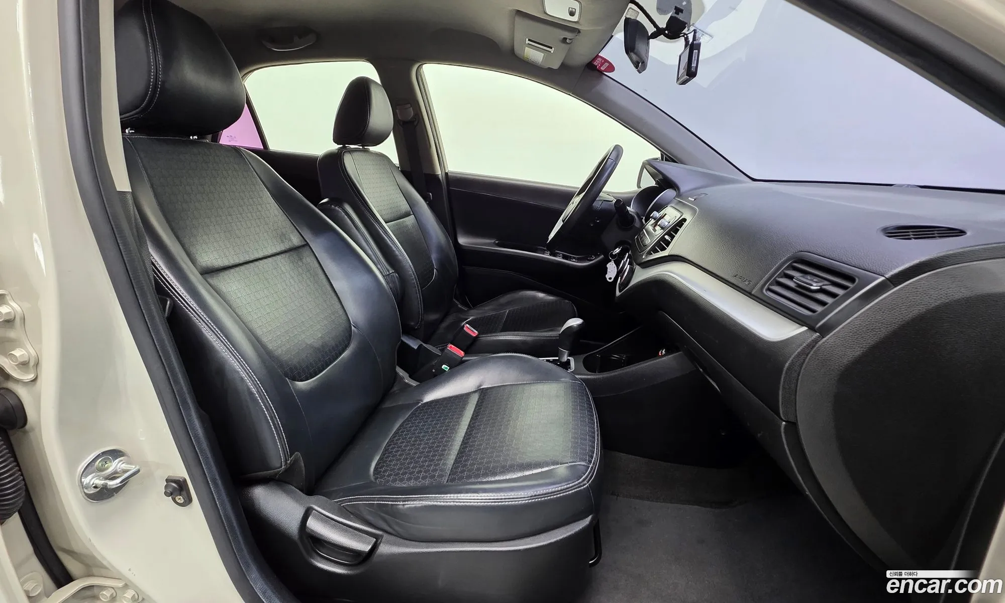 Kia Morning 2015 — 18
