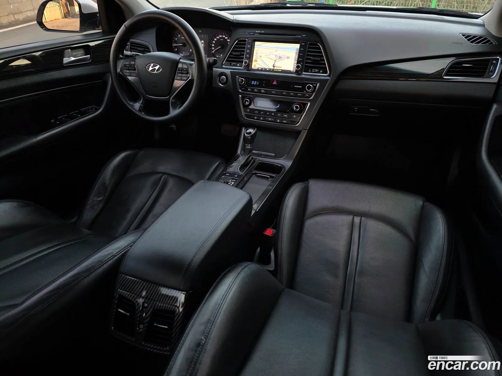 Hyundai LF Sonata 2014 — 2