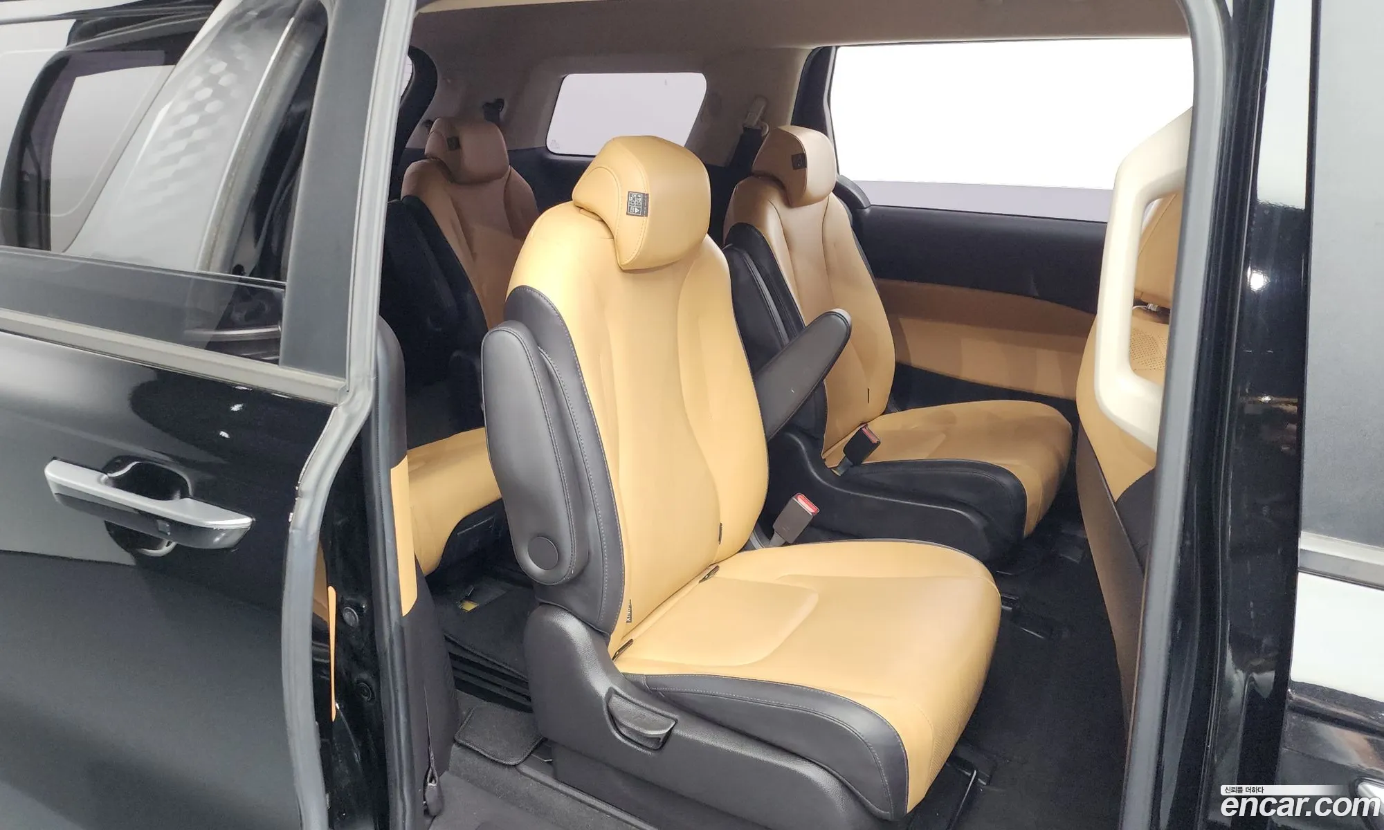 Kia Carnival 2020 — 18