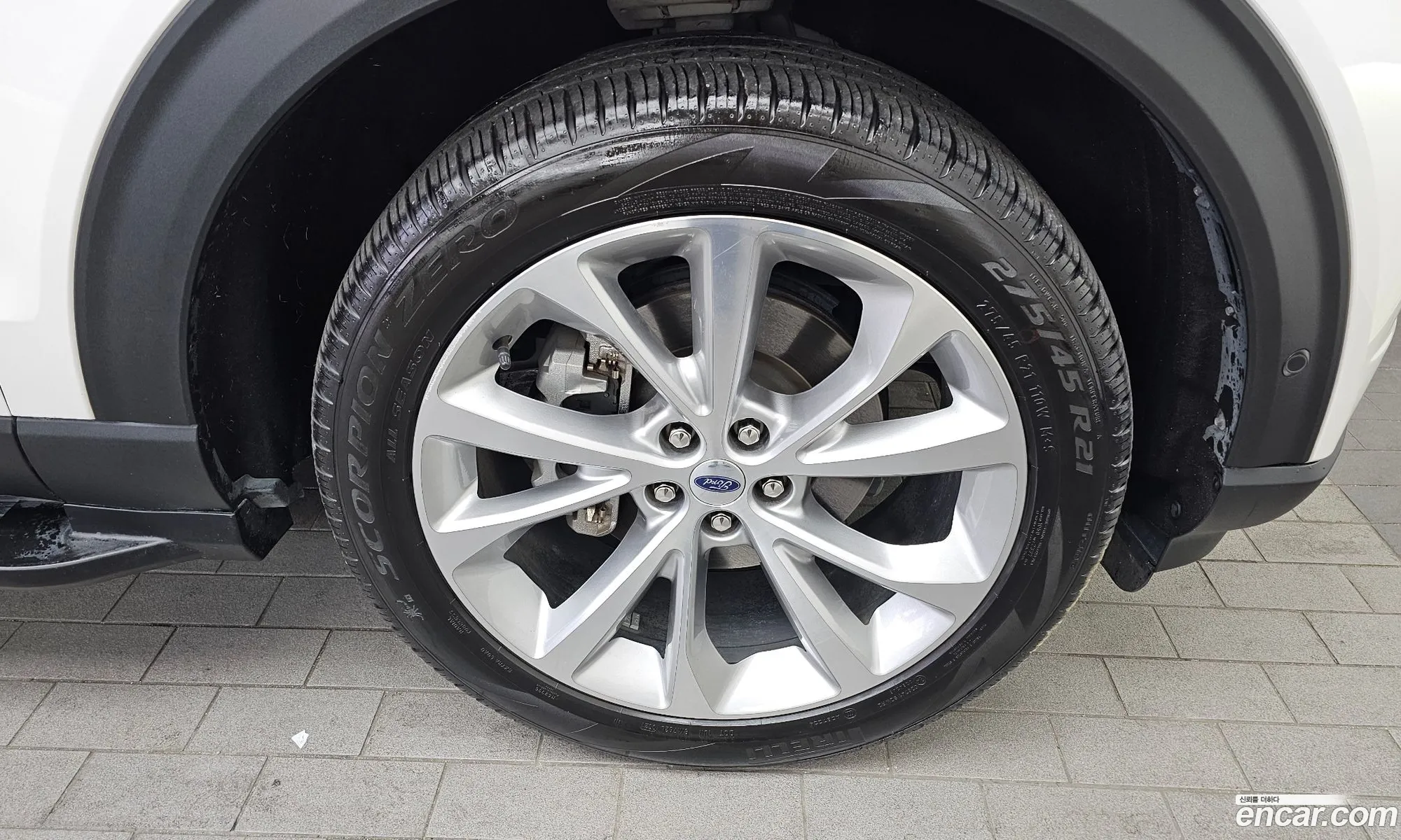 Ford Explorer 6th Gen 2021 1FM5K8HC8MGB48418 — 9