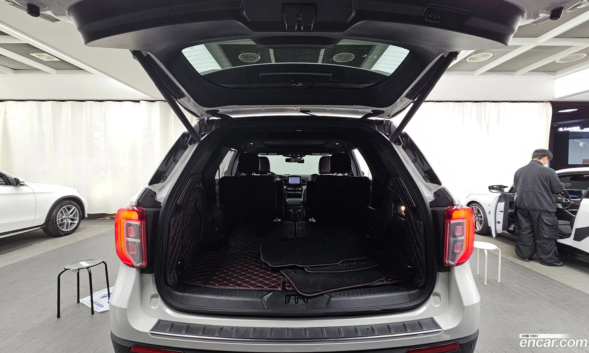 Ford Explorer 6th Gen 2021 1FM5K8HC8MGB48418 — 2