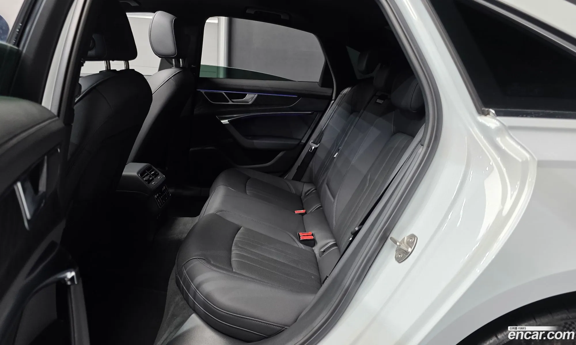 Audi A6 2023 WAUZZZF25PN005439 — 10