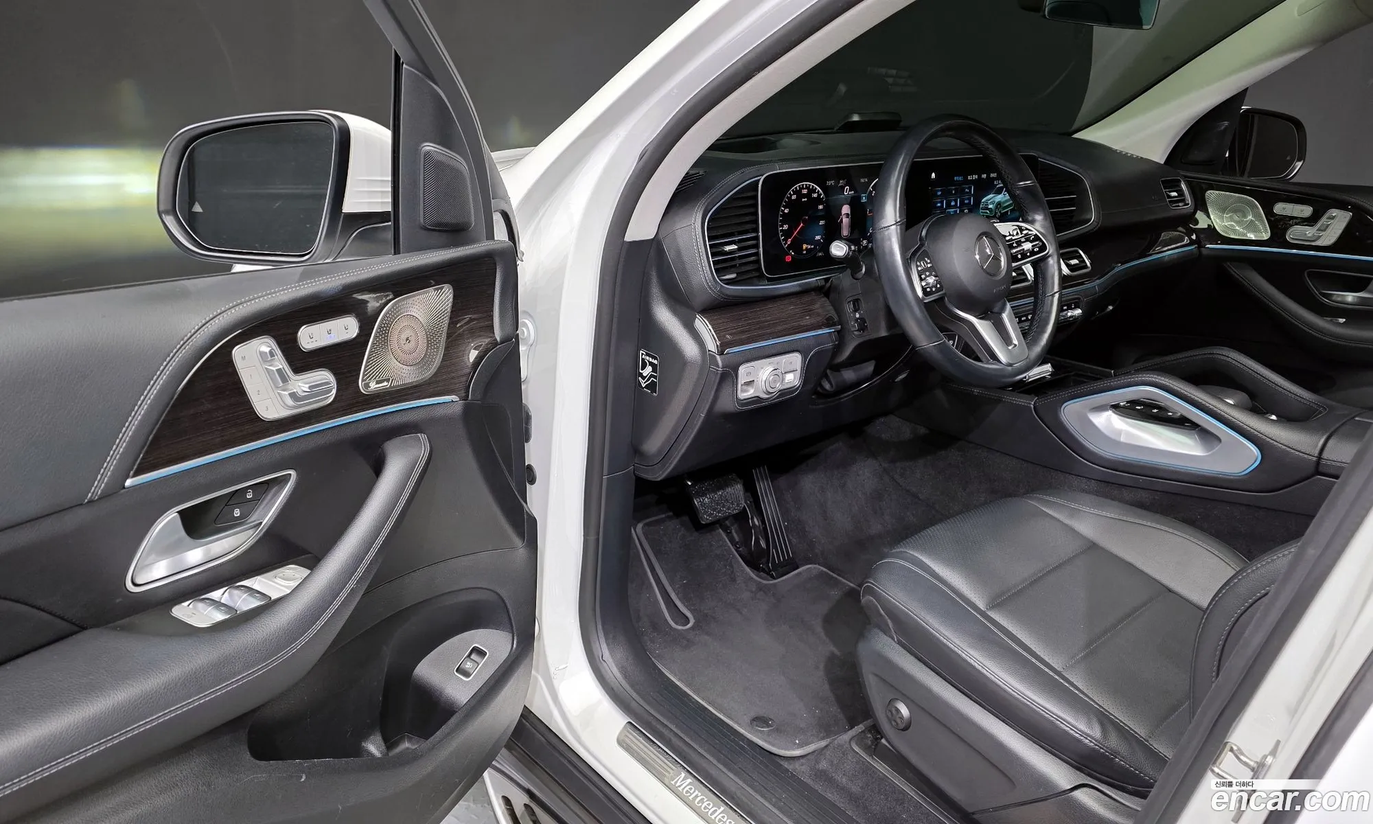 Mercedes-Benz GLE-Class W167 2023 — 18