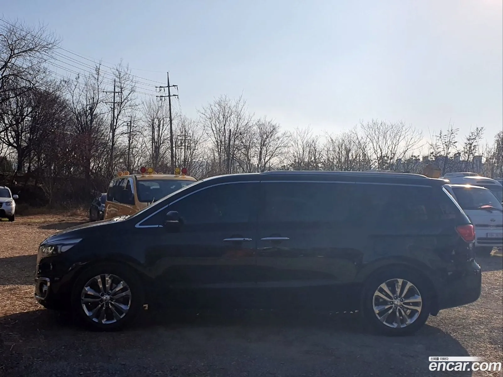Kia Carnival 2015 — 3