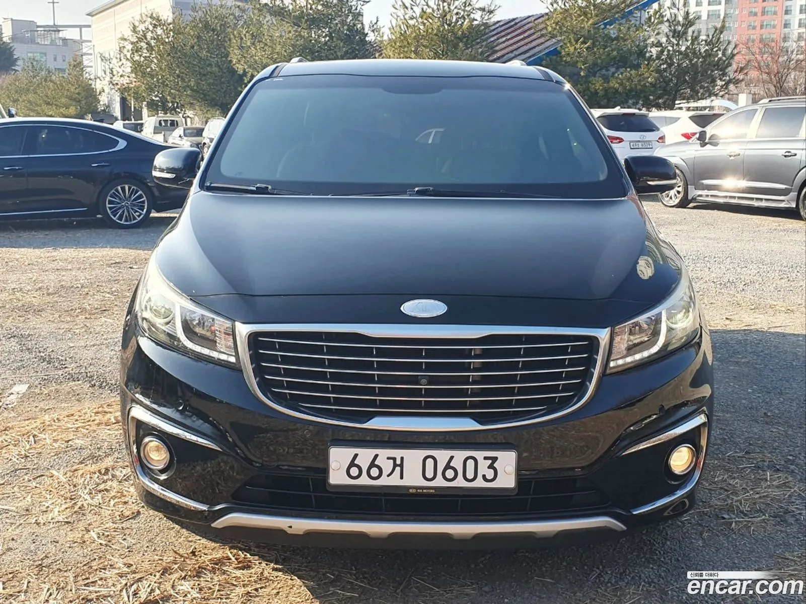 Kia Carnival 2015 — 4
