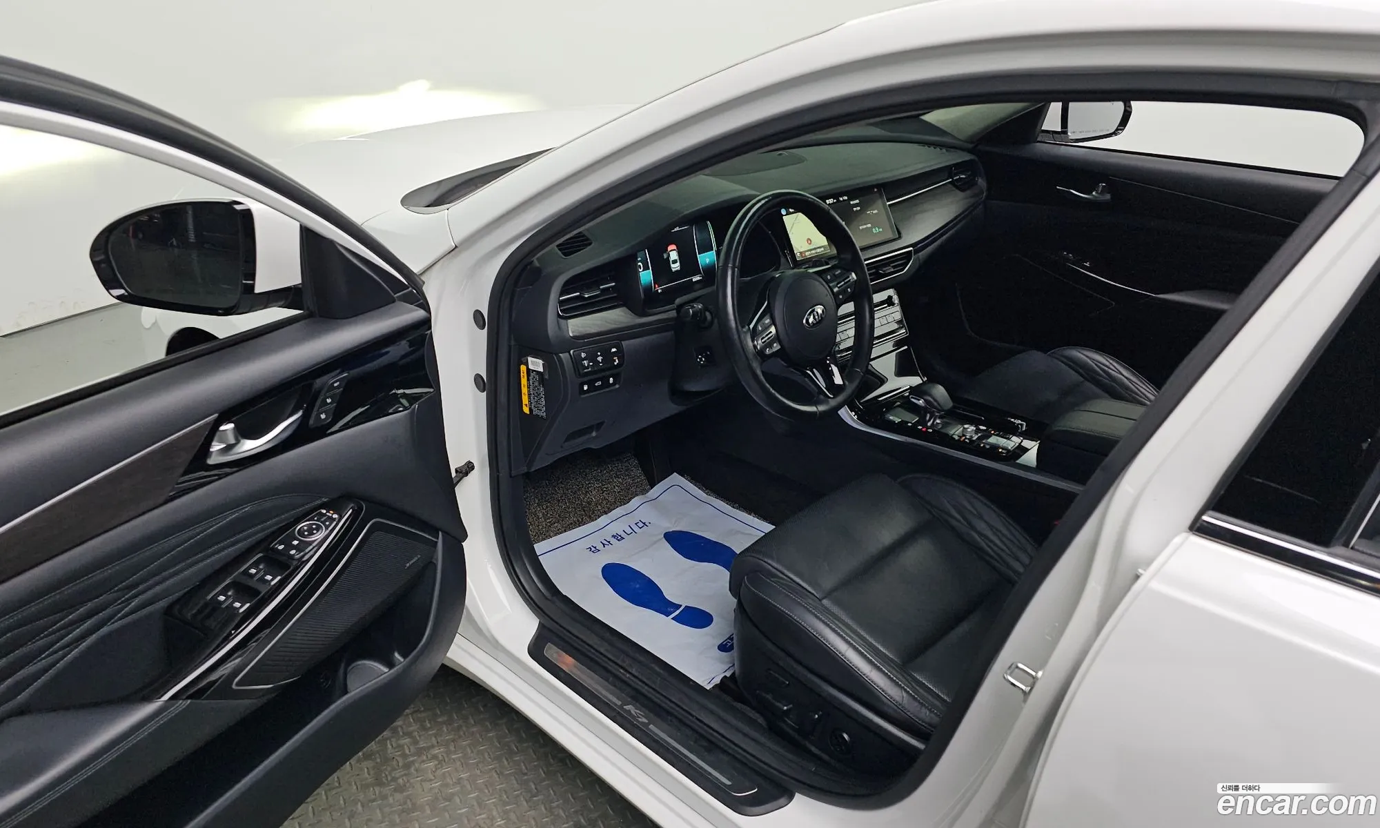 Kia K7 Premier Hybrid 2019 — 18