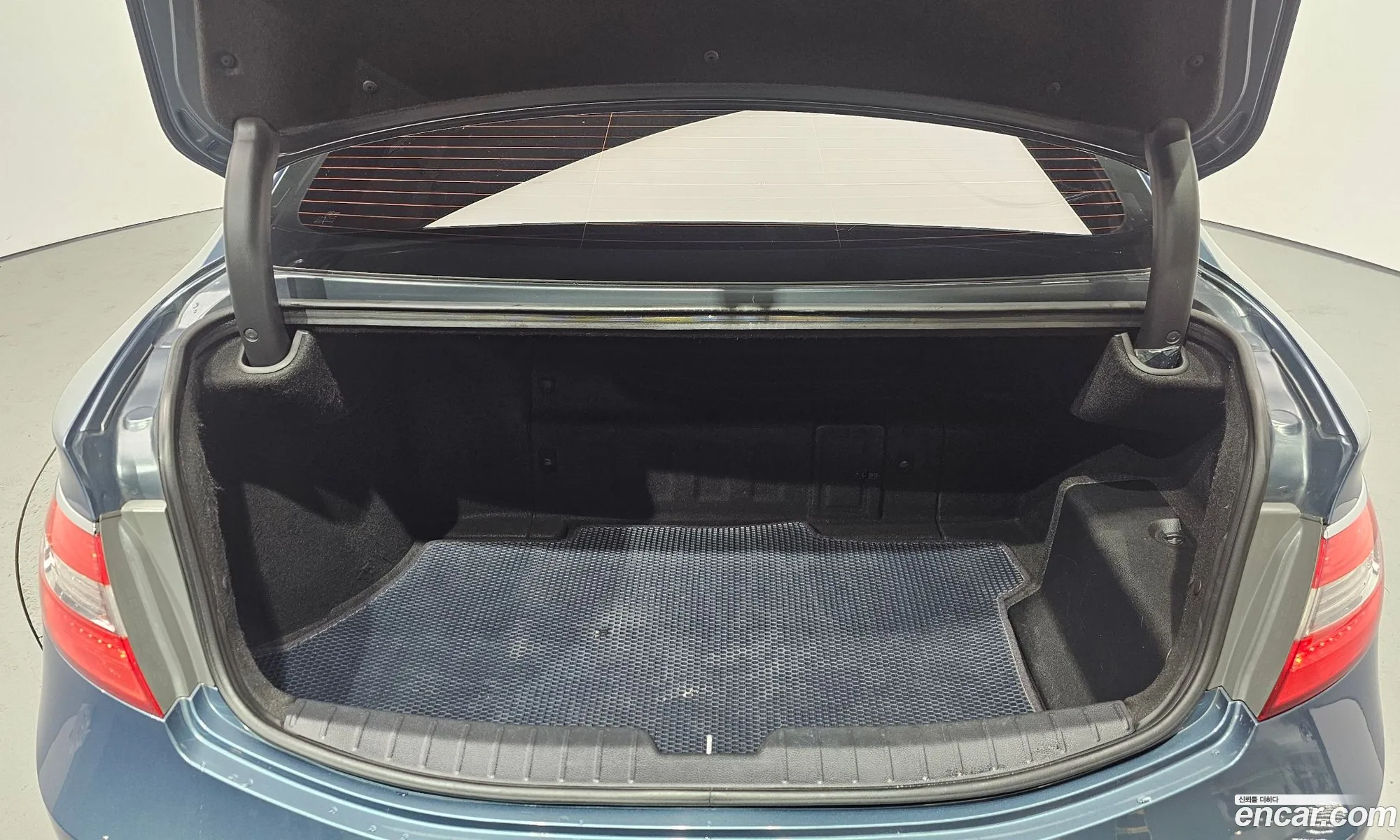 Hyundai Grandeur HG Hybrid 2015 — 4