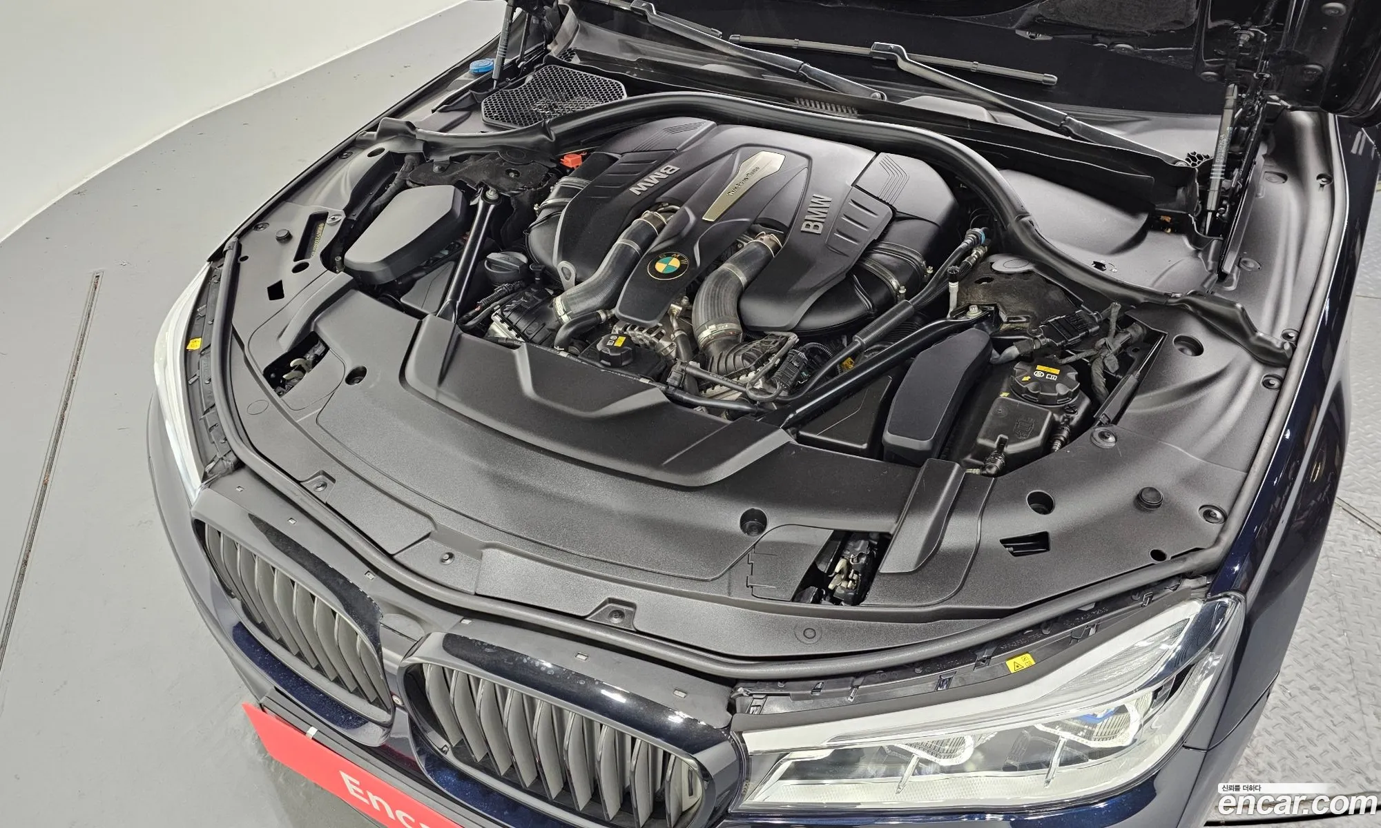 BMW 7 Series 2016 WBA7F2100GG713566 — 13