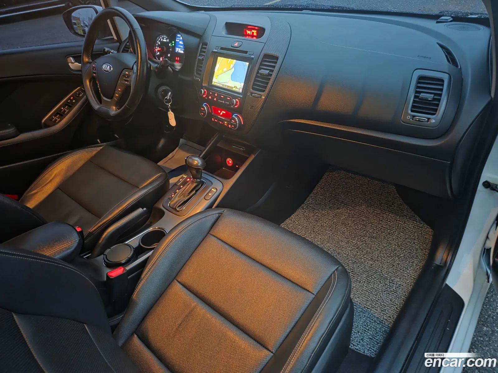 Kia K3 2014 — 7