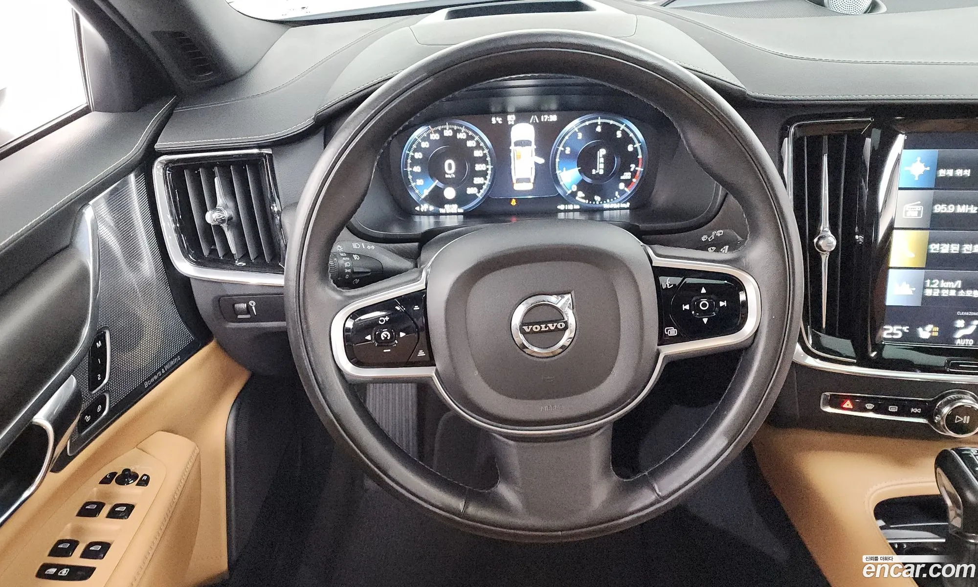 Volvo V90 Cross Country 2018 — 5