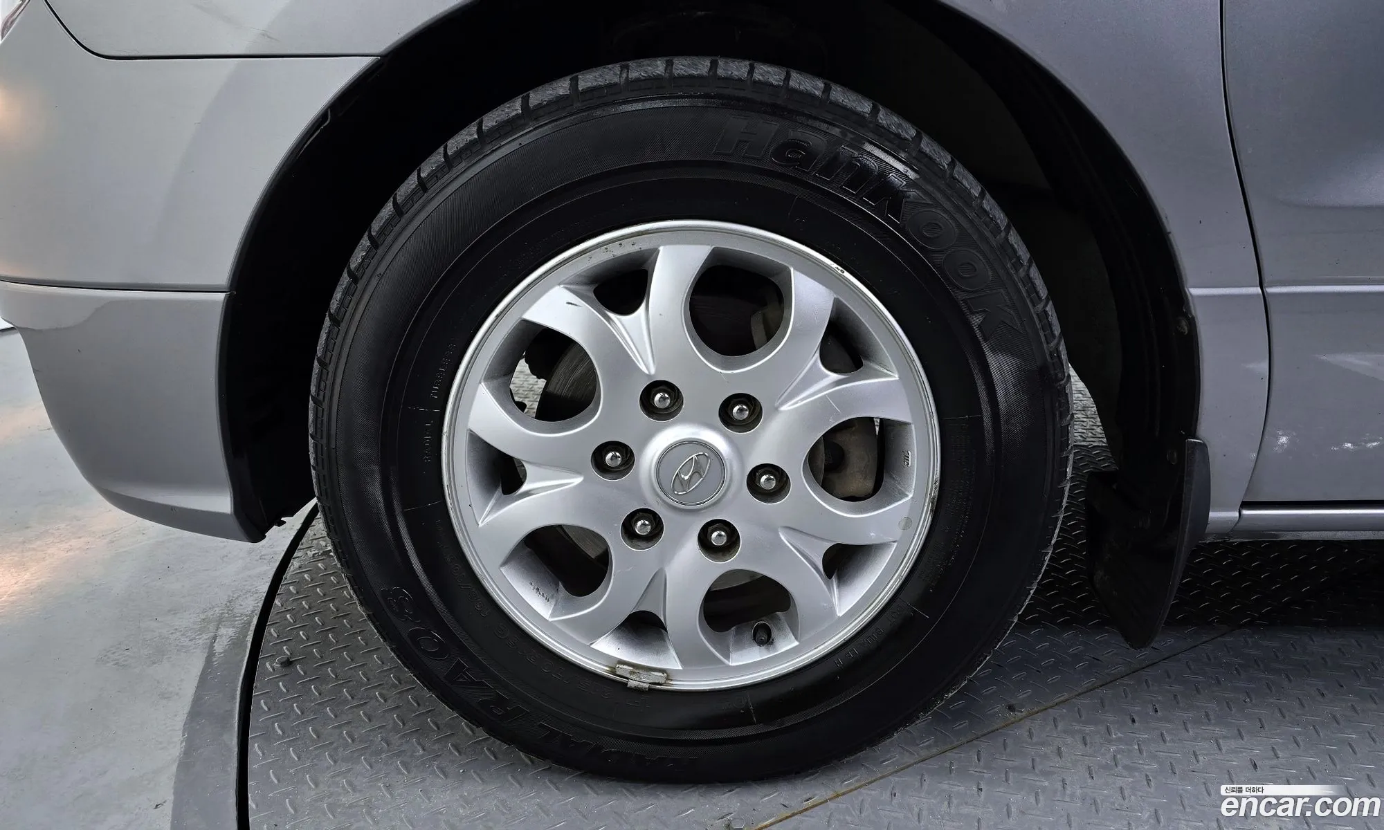 Hyundai Grand Starex 2011 — 2
