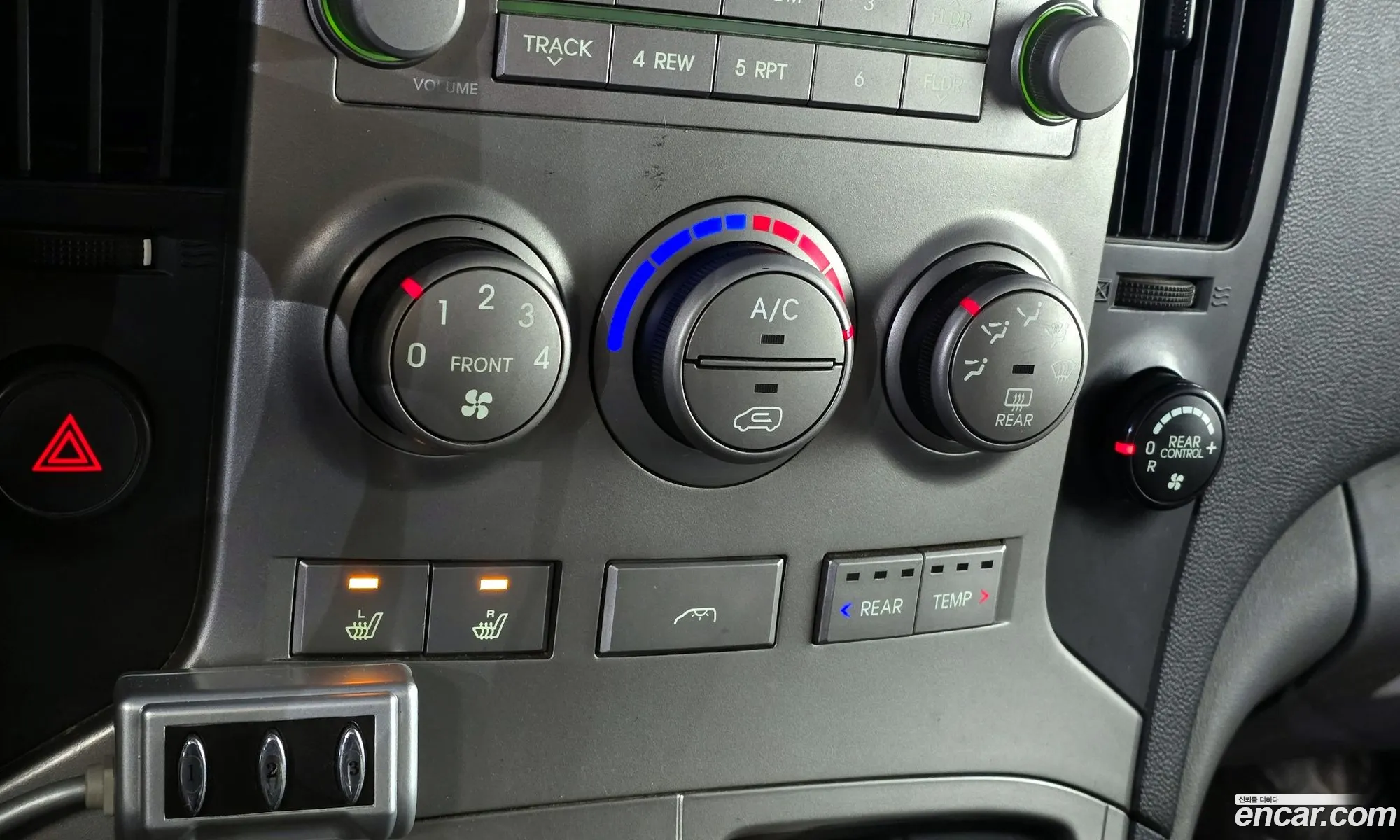 Hyundai Grand Starex 2011 — 18