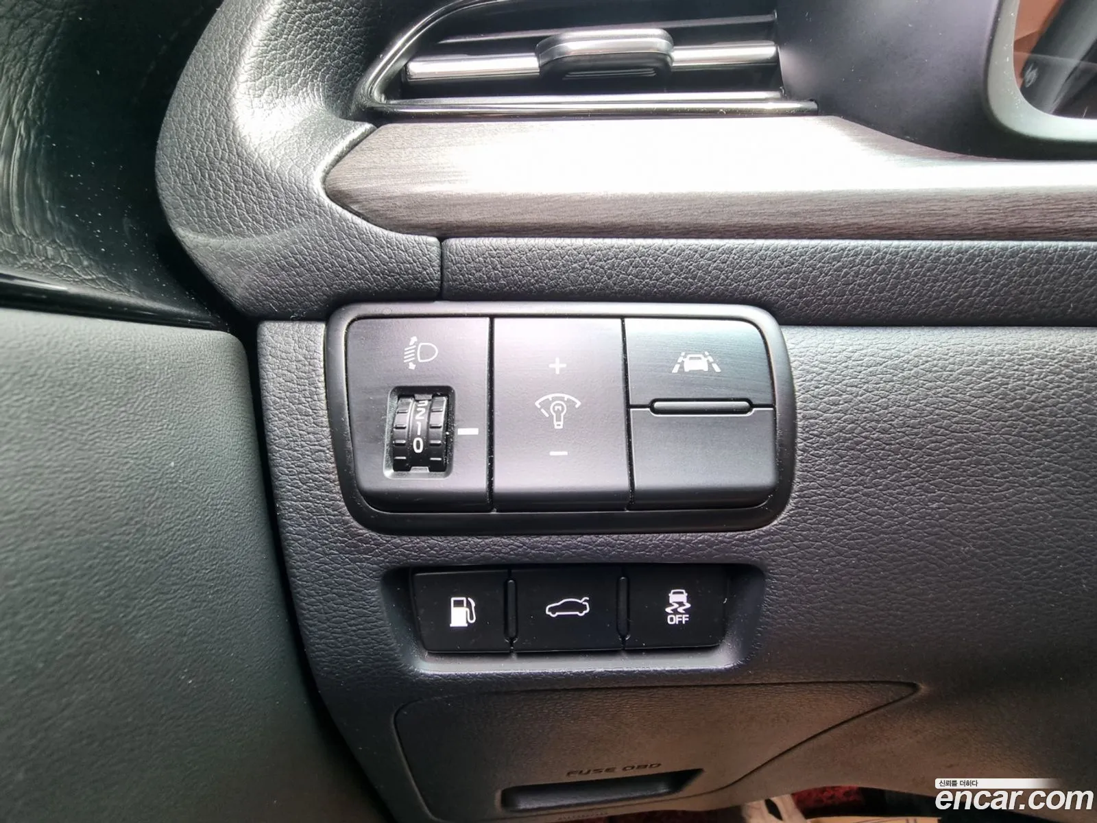 Kia K7 Premier Hybrid 2020 — 4