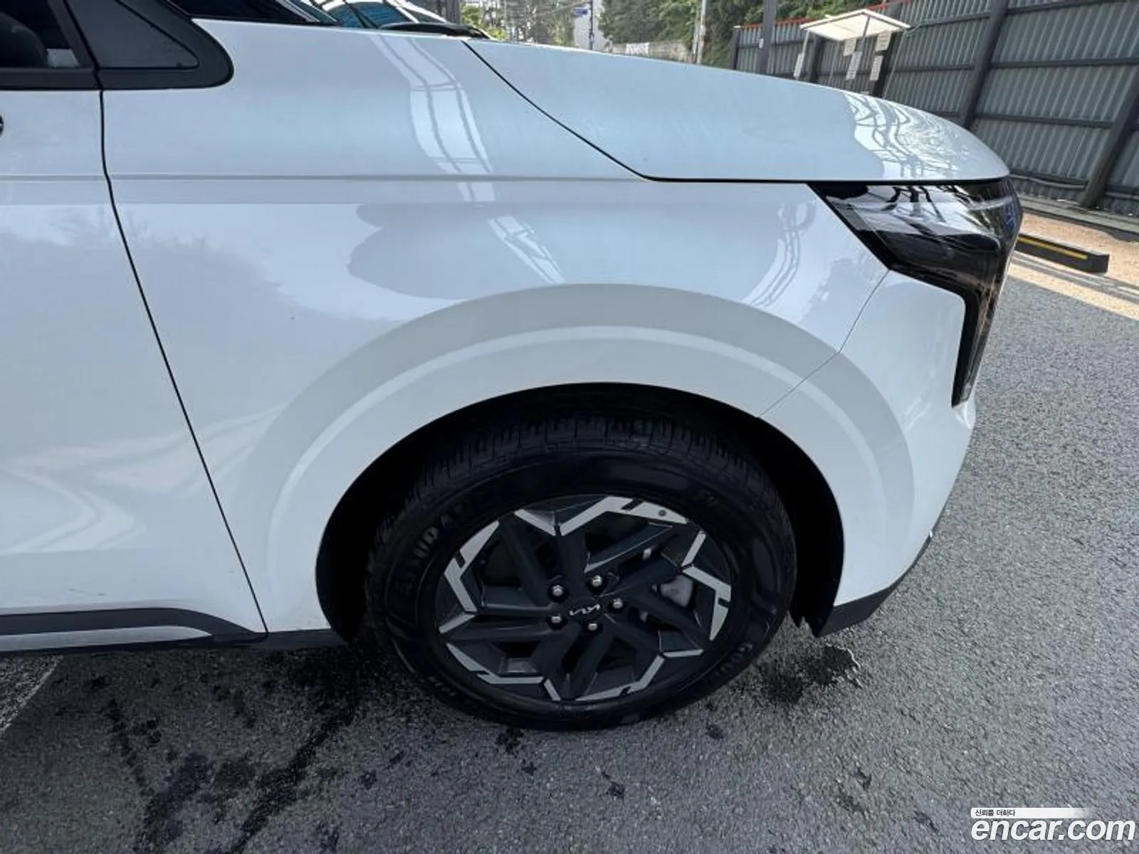 Kia Carnival 2024 — 18
