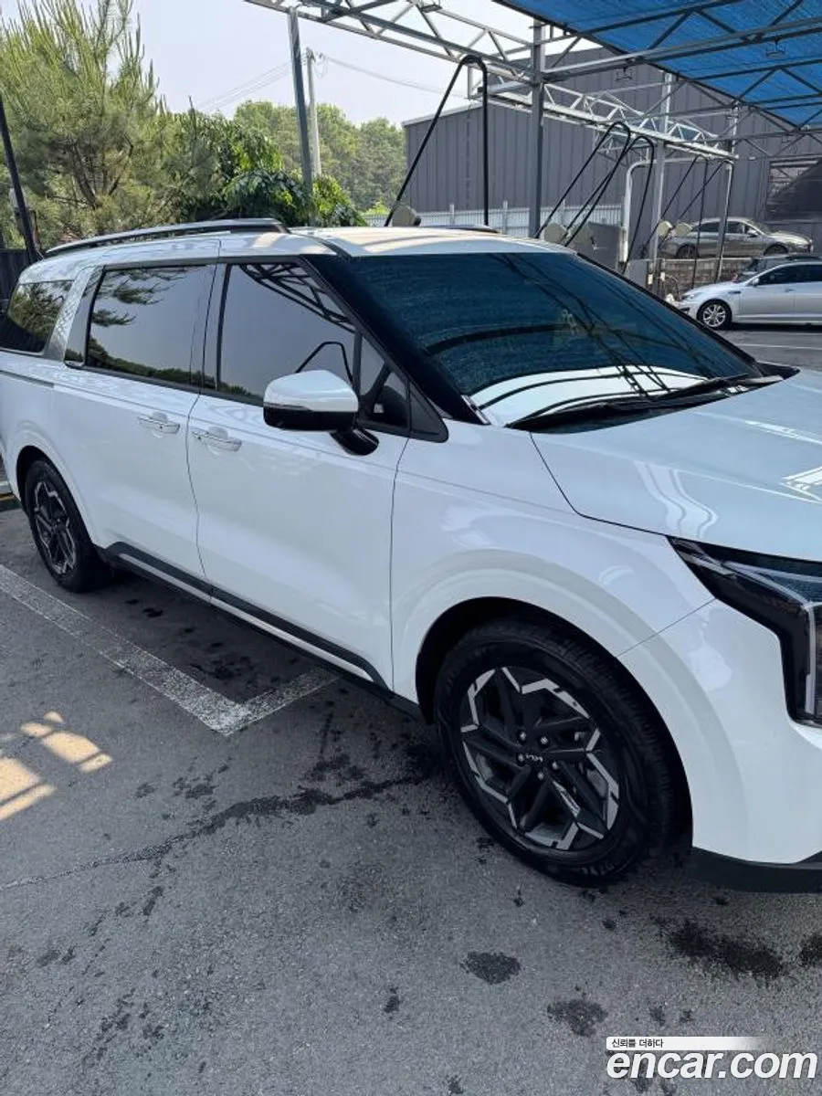 Kia Carnival 2024 — 9