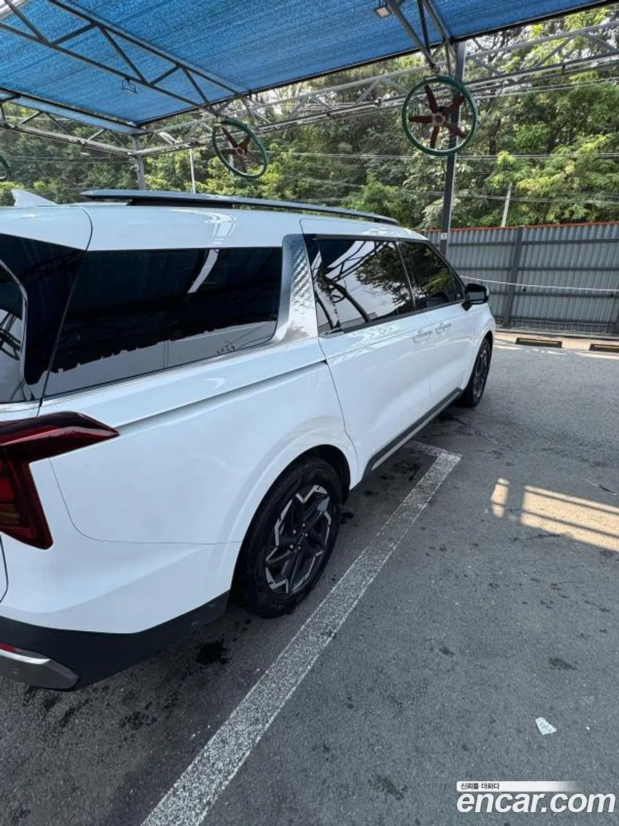 Kia Carnival 2024 — 10