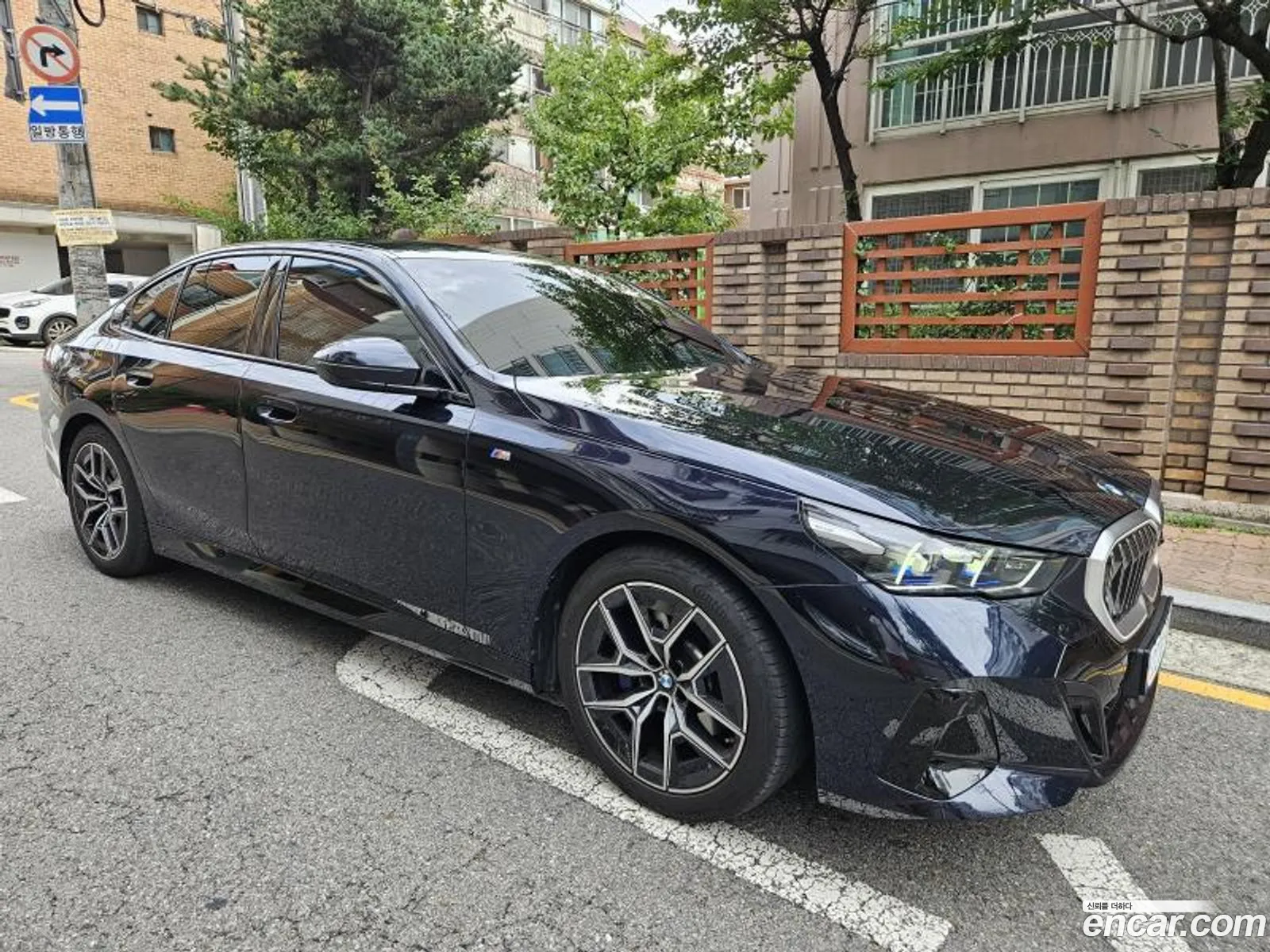 BMW 5 Series 2024 — 7