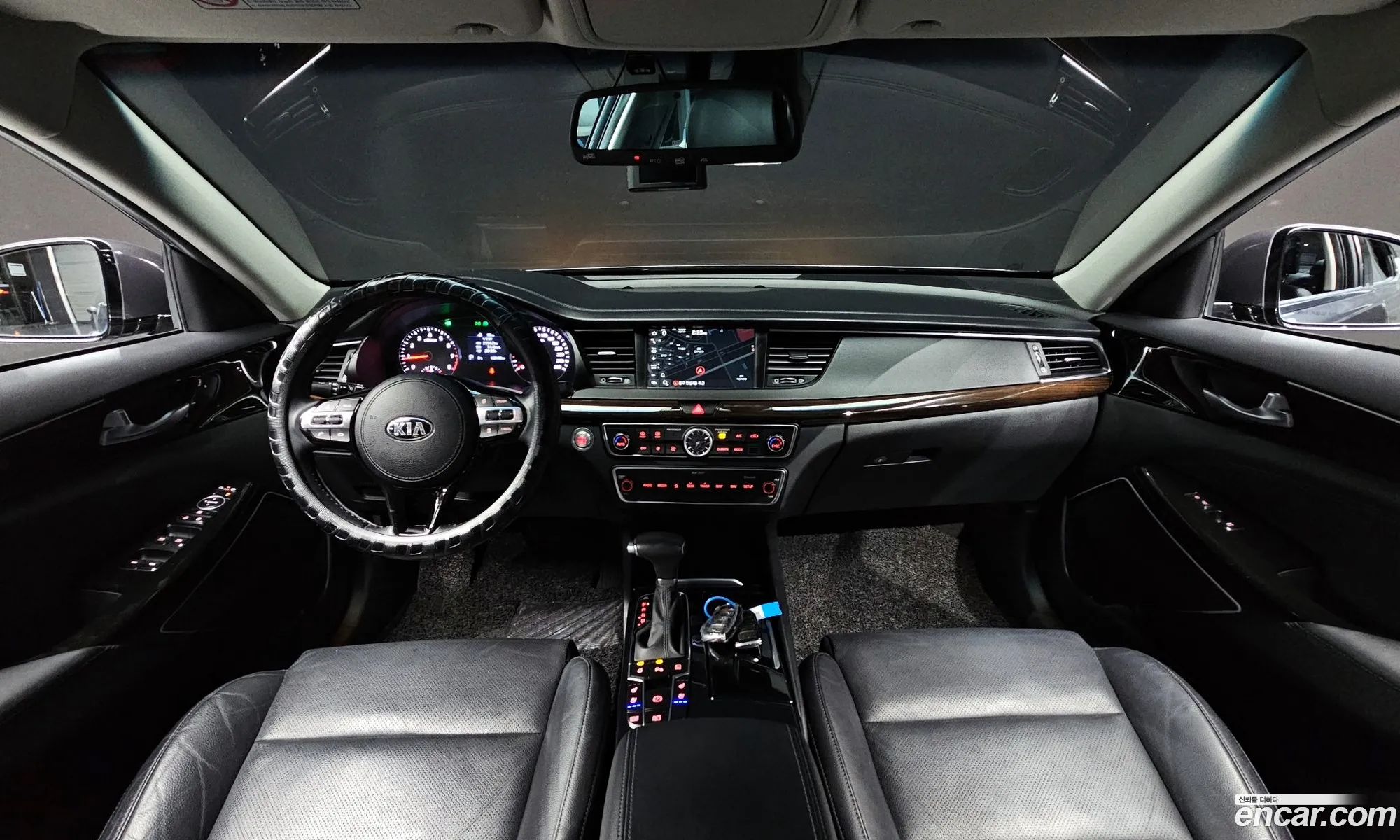 Kia K7 2019 — 11