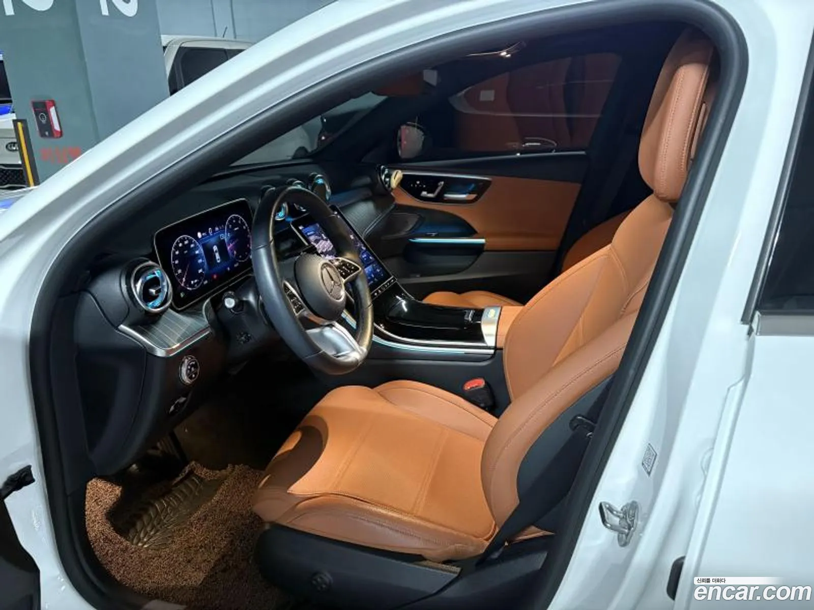 Mercedes-Benz C-Class W206 2023 — 10