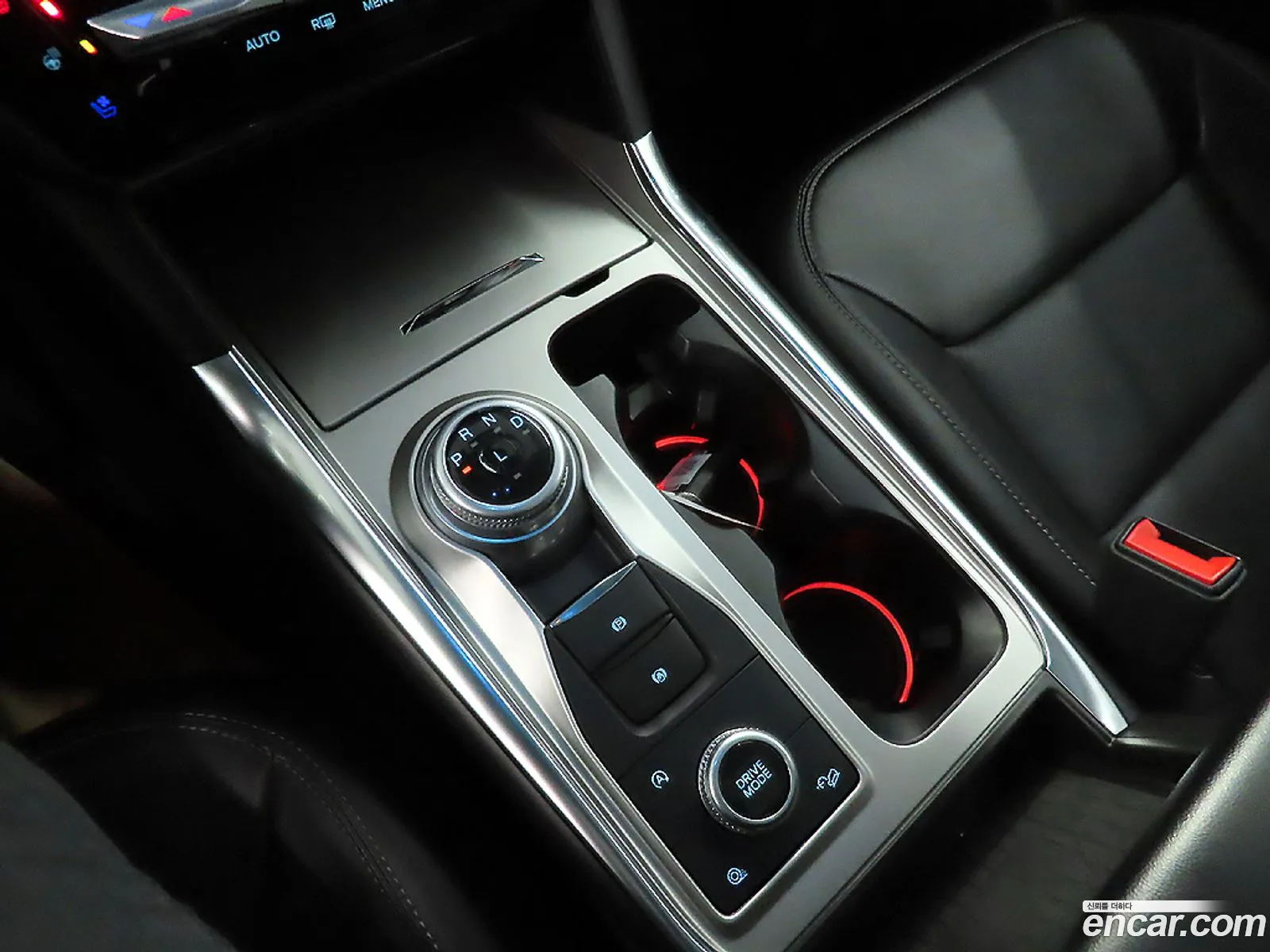 Ford Explorer 6th Gen 2021 — 7