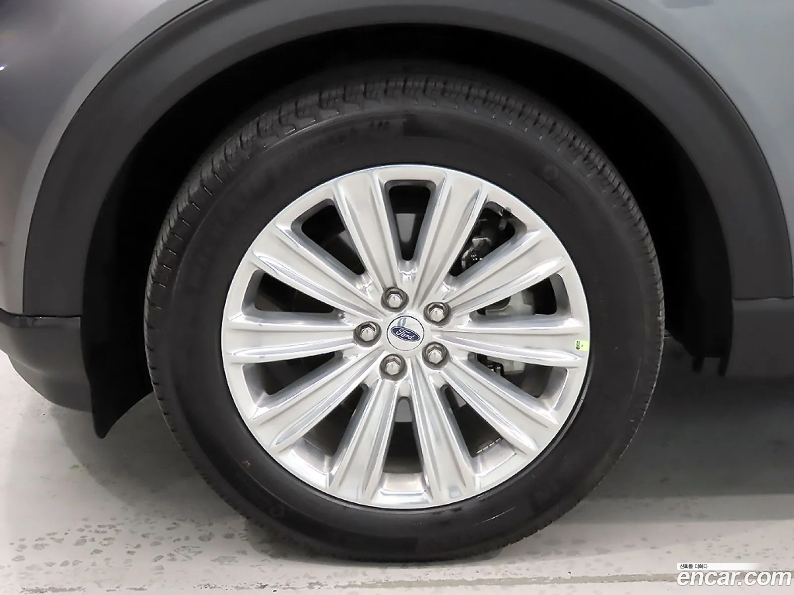 Ford Explorer 6th Gen 2021 — 10