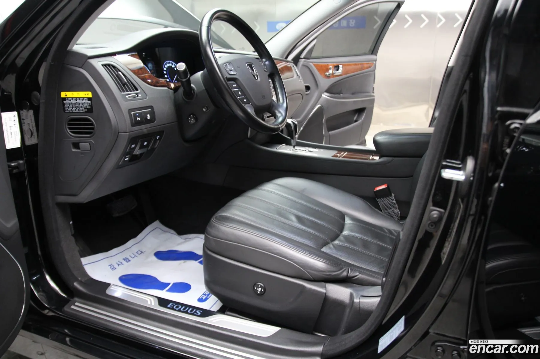 Hyundai Equus 2009 — 15