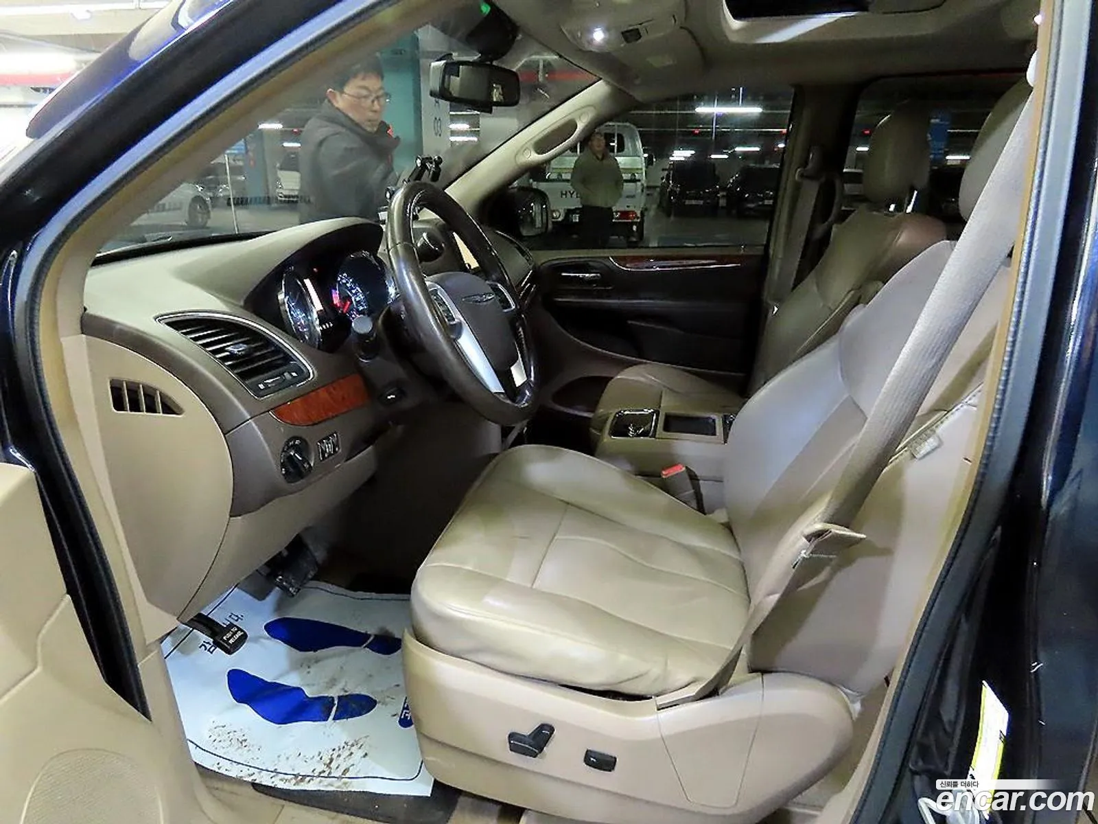 Chrysler Grand Voyager 2011 — 4