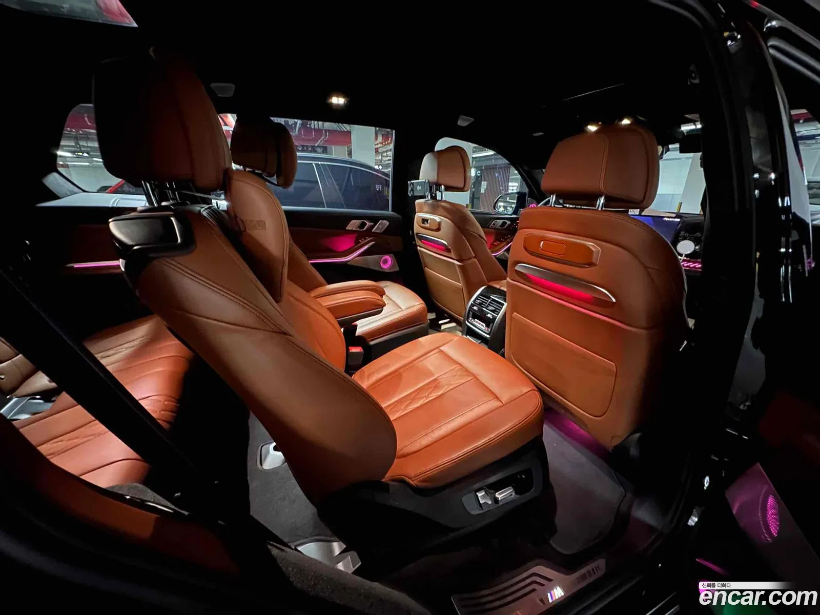 BMW X7 2024 — 7