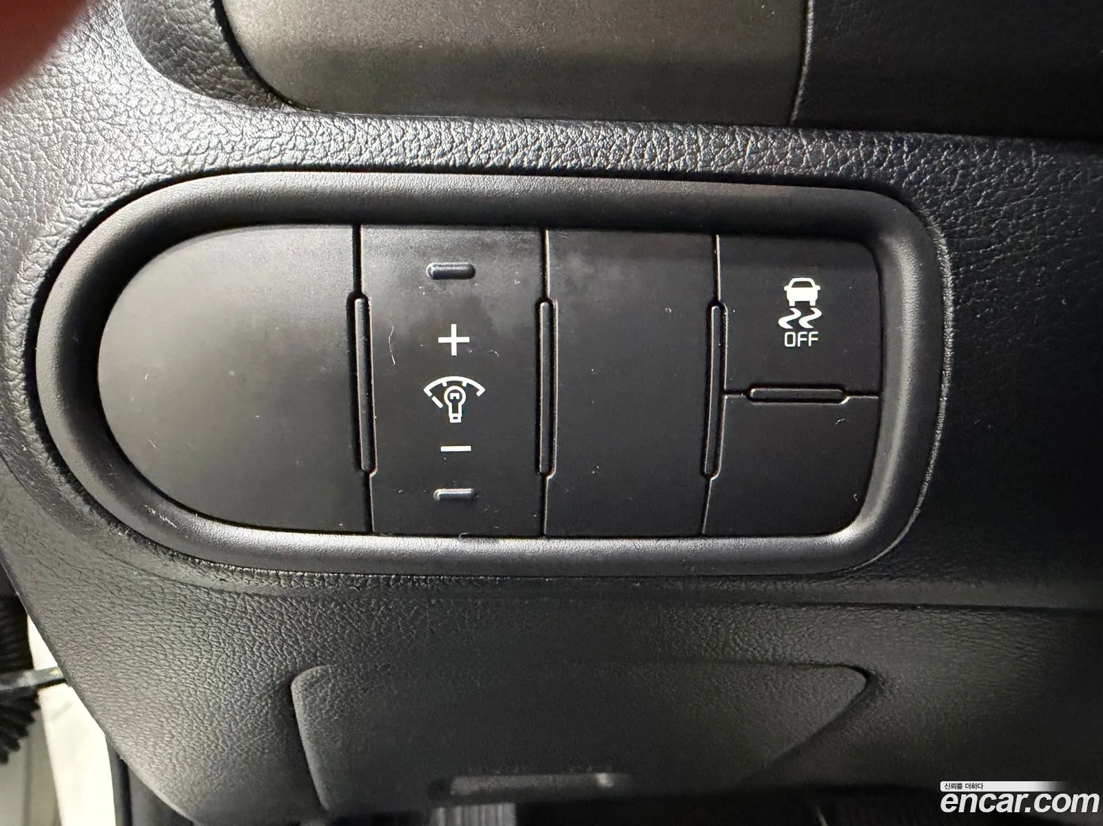 Kia K3 2017 — 17