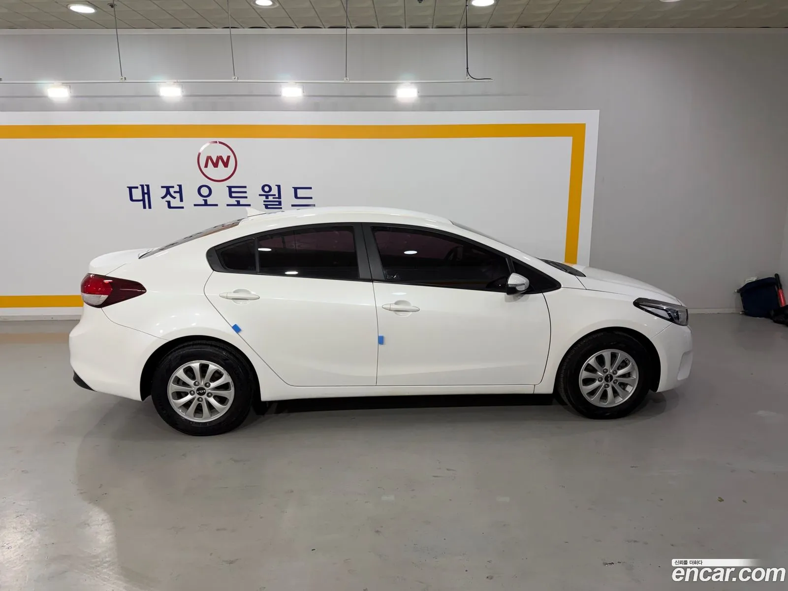 Kia K3 2017 — 4
