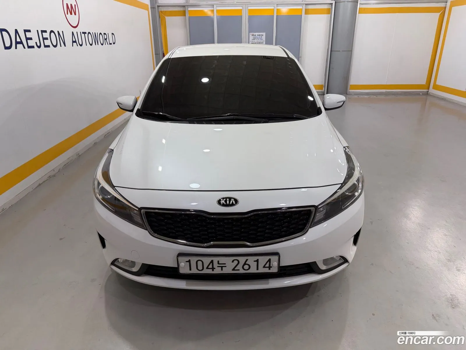 Kia K3 2017 — 11