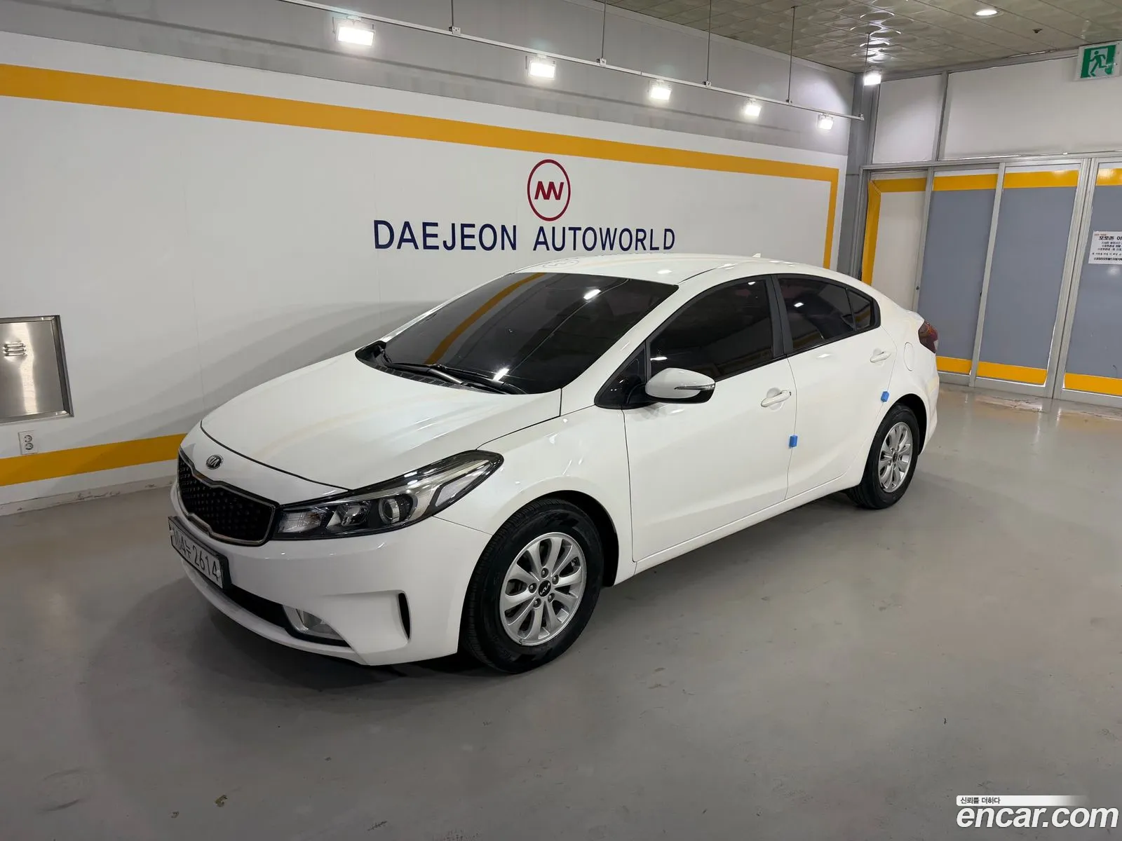 Kia K3 2017 — 13