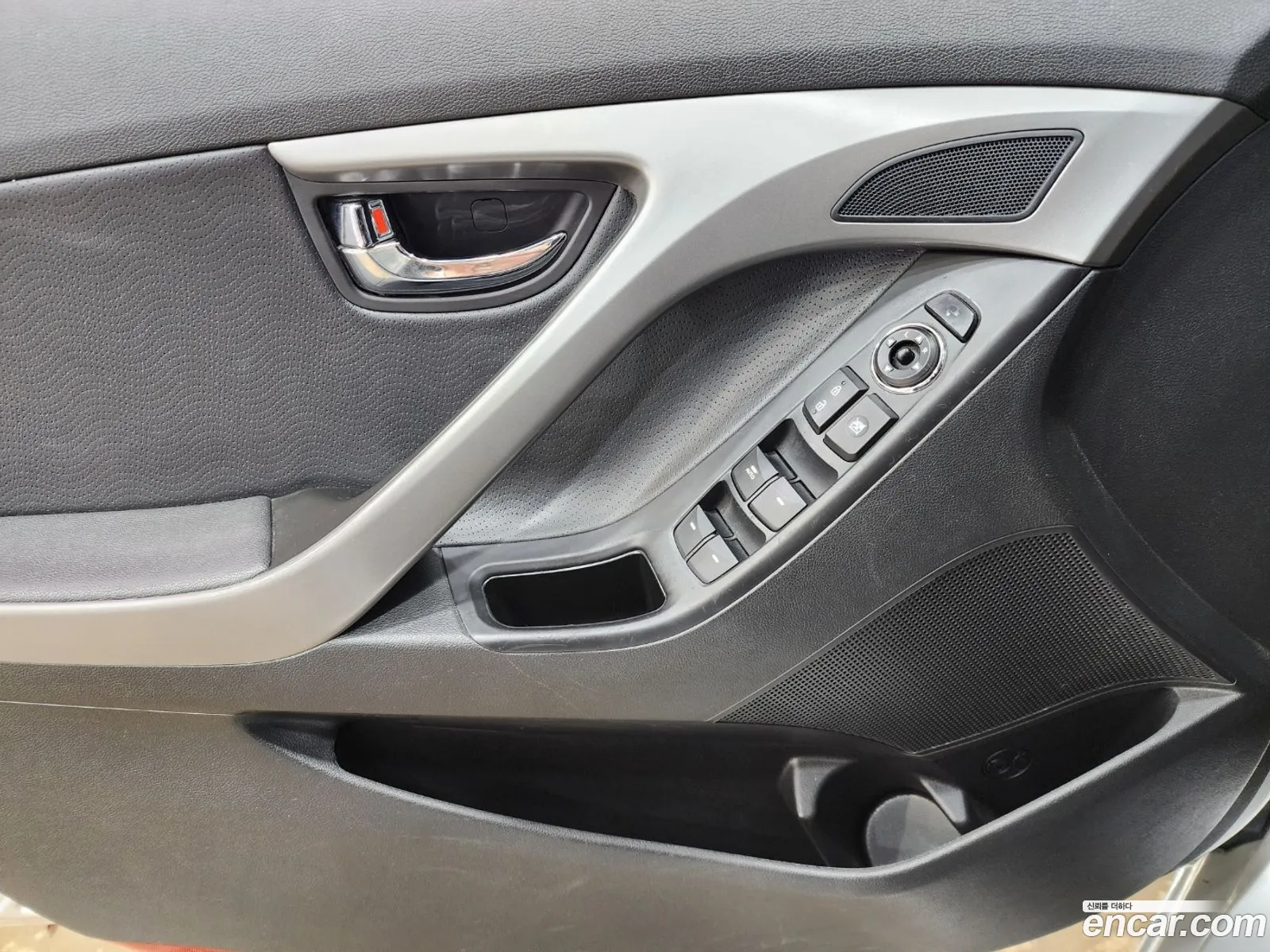 Hyundai Elantra MD 2012 — 13