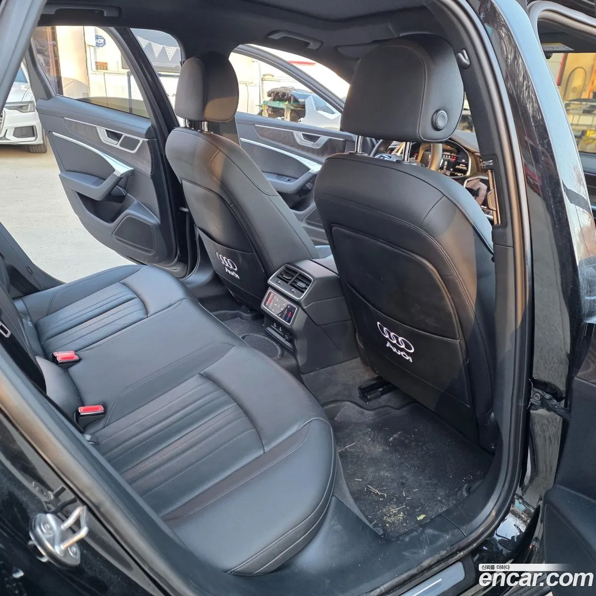 Audi A6 2022 — 12