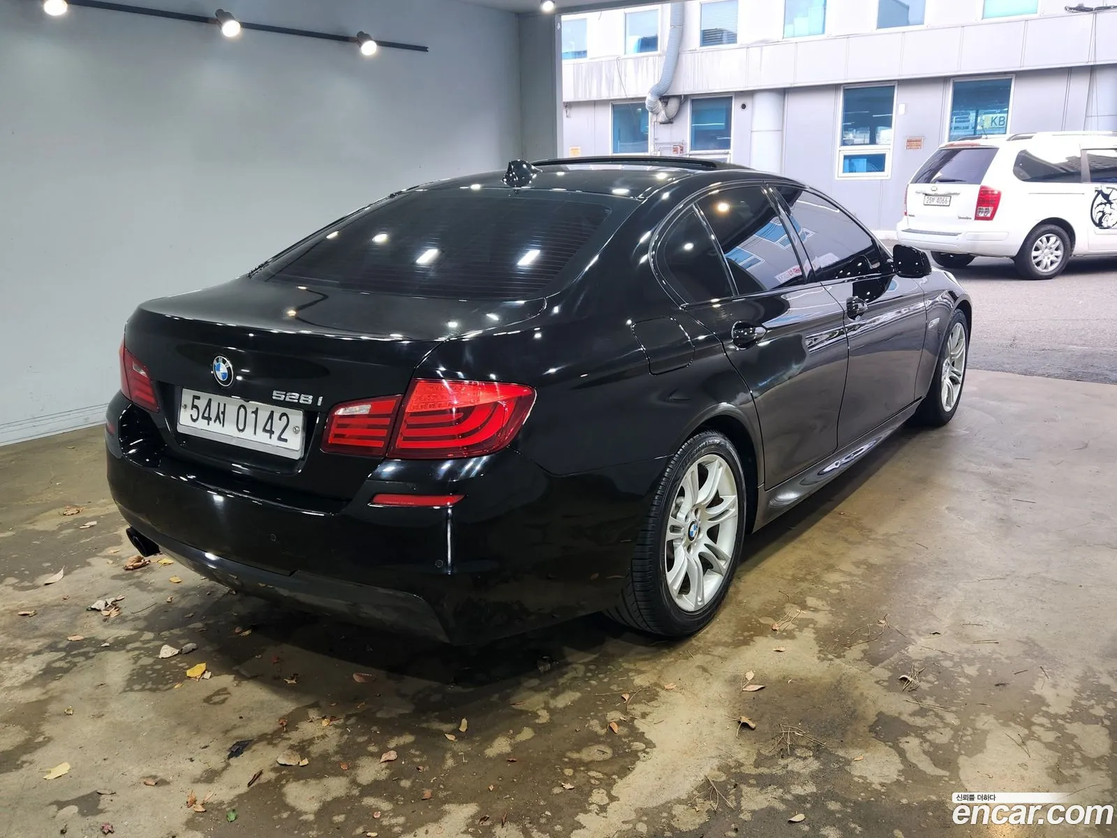BMW 5 Series 2013 — 18