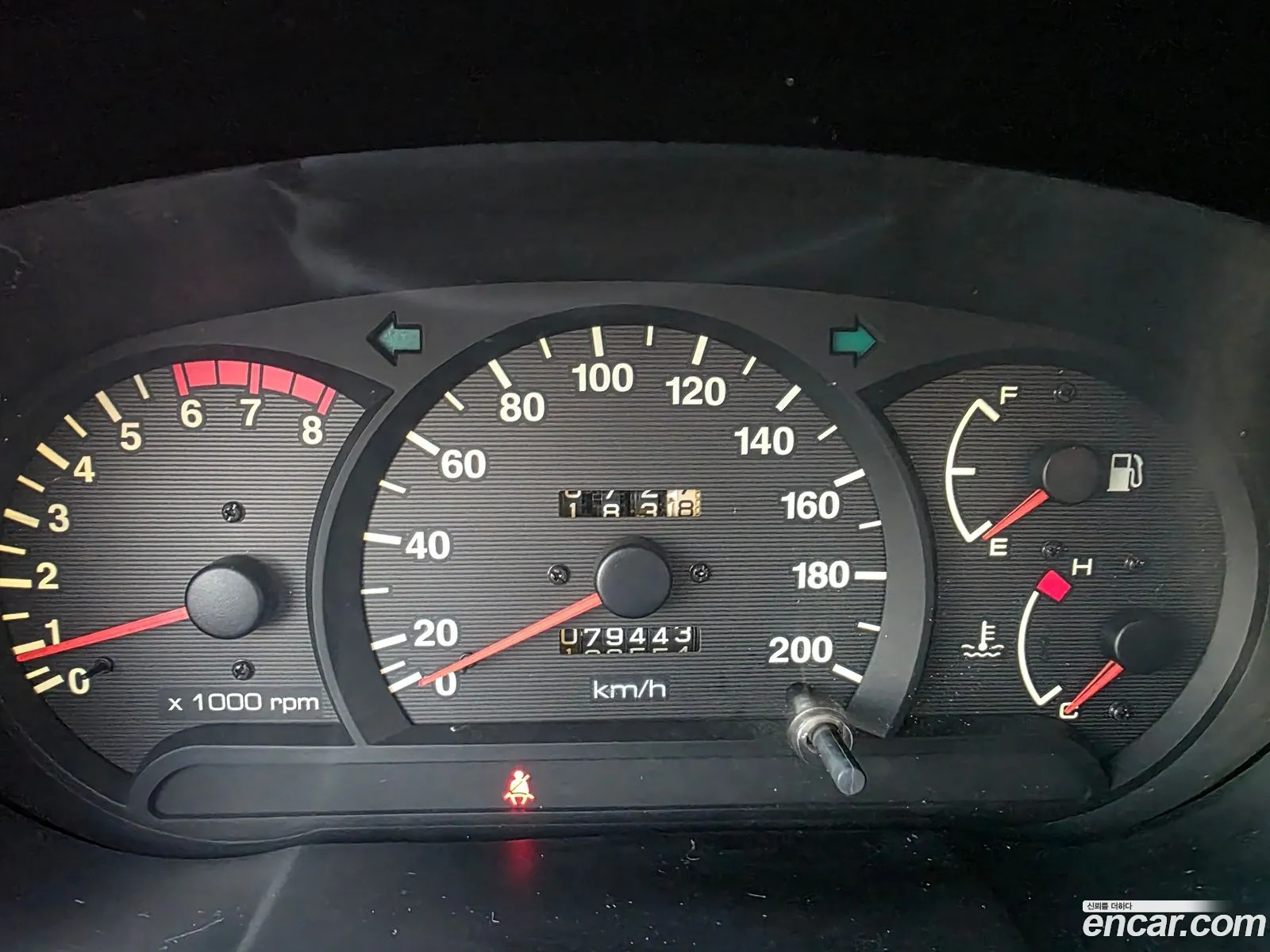 Hyundai Verna 2001 — 12